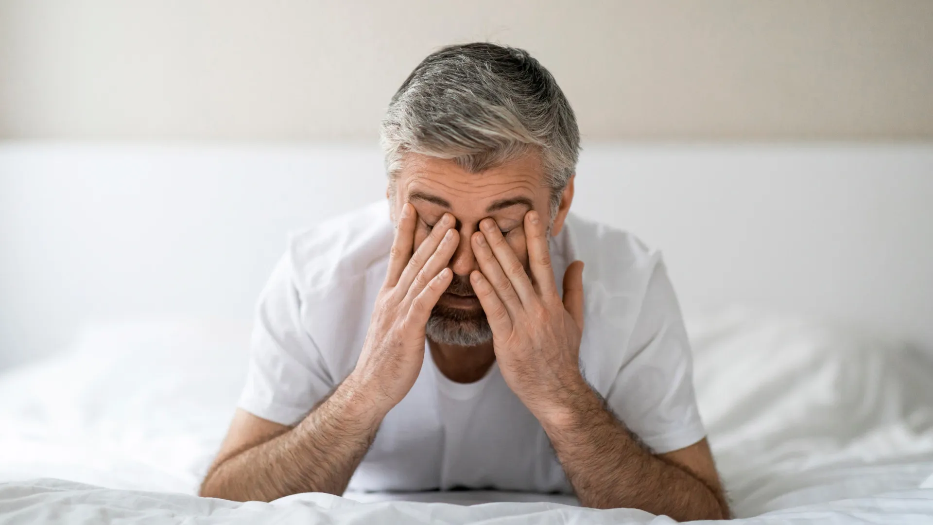 Falta de sono leva ao envelhecimento do cérebro, diz estudo - img