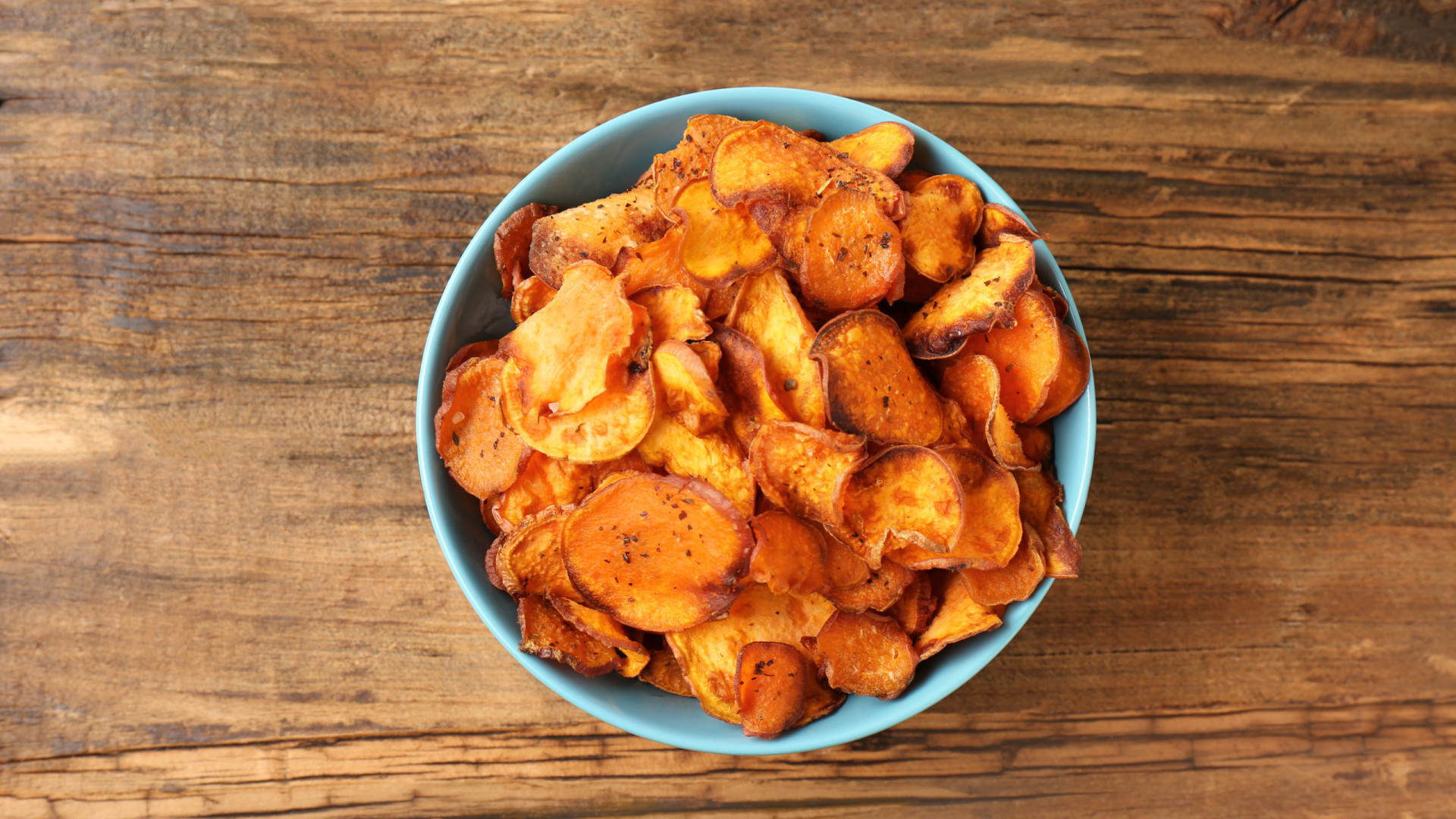 Aprenda a fazer 'chips' crocantes de batata-doce - img