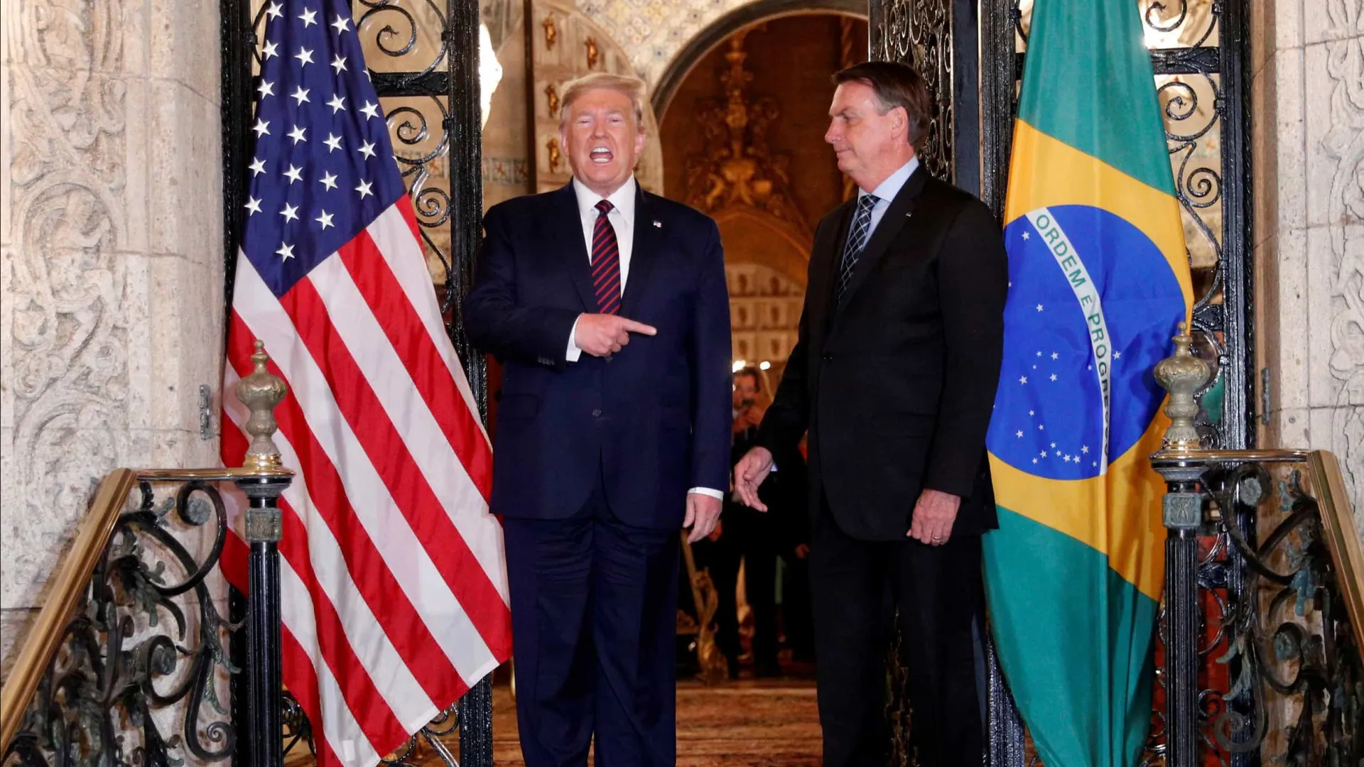 Bolsonaro diz a jornal dos EUA que aposta em apoio de Trump para voltar ao poder - img