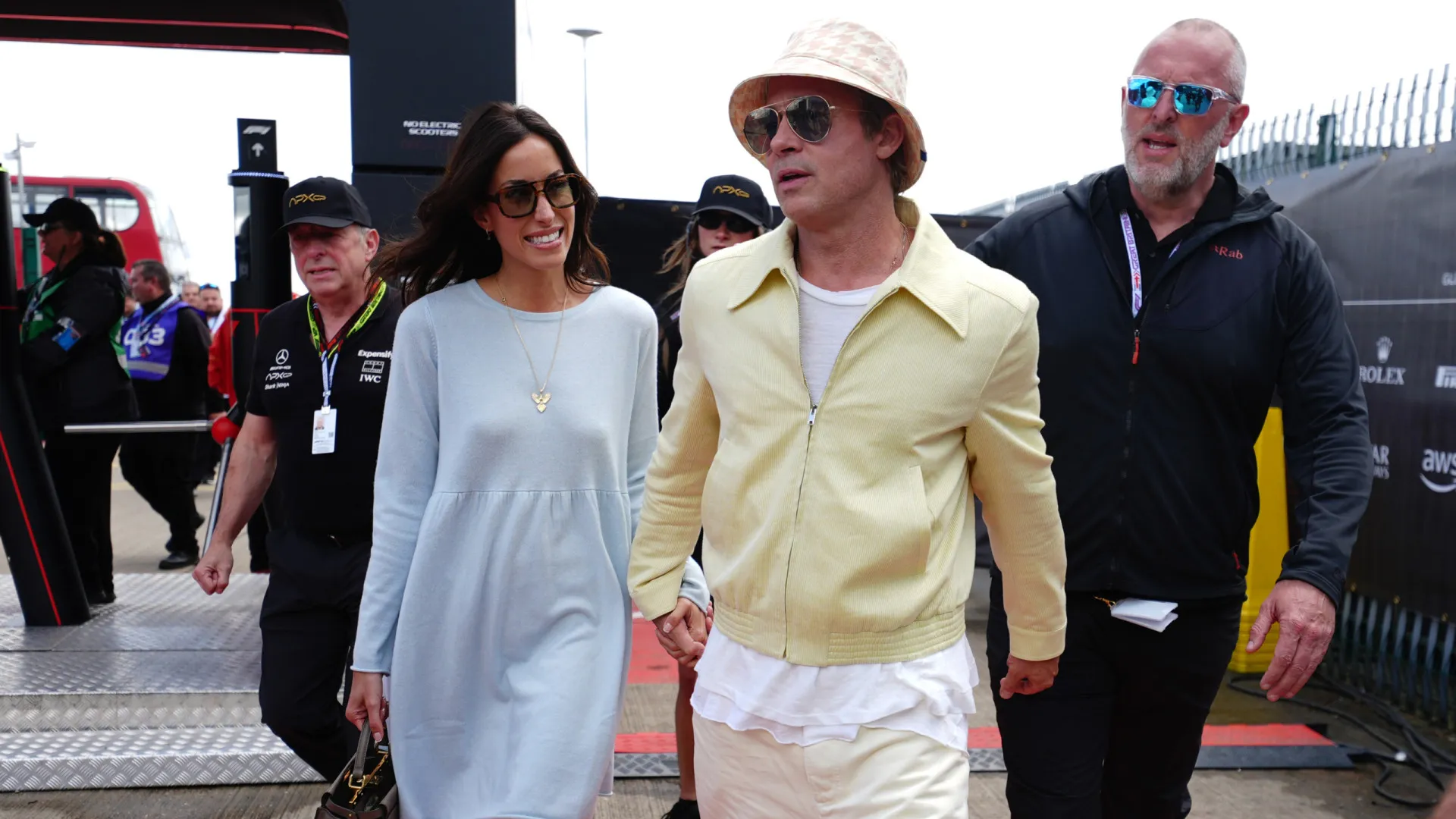 Brad Pitt foi influenciado pela namorada para chegar a acordo com Jolie - img
