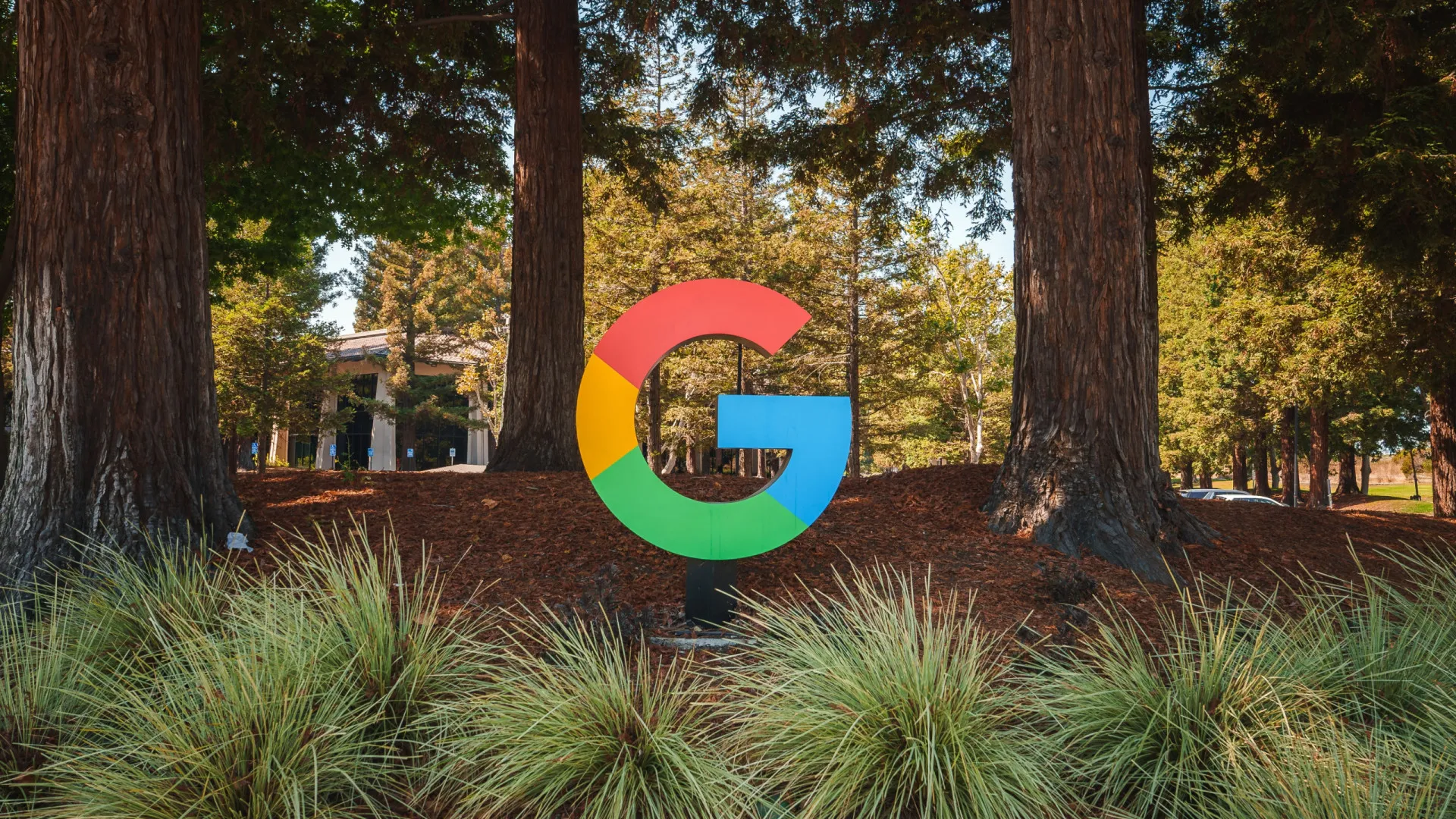 Google apresenta queixa formal contra Microsoft a regulador antitruste da UE - img