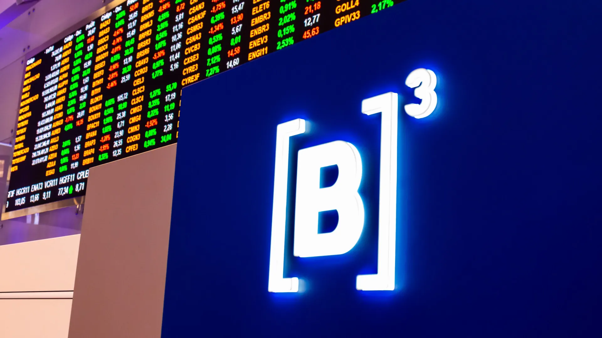 Ibovespa termina o dia em alta de 0,75% após Lula garantir autonomia de Galípolo - img