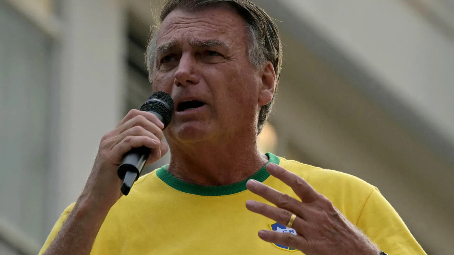 Bolsonaro critica Moraes ao lado de aliado alvo de PF e STF: 'Sempre ele, sempre o mesmo' - img