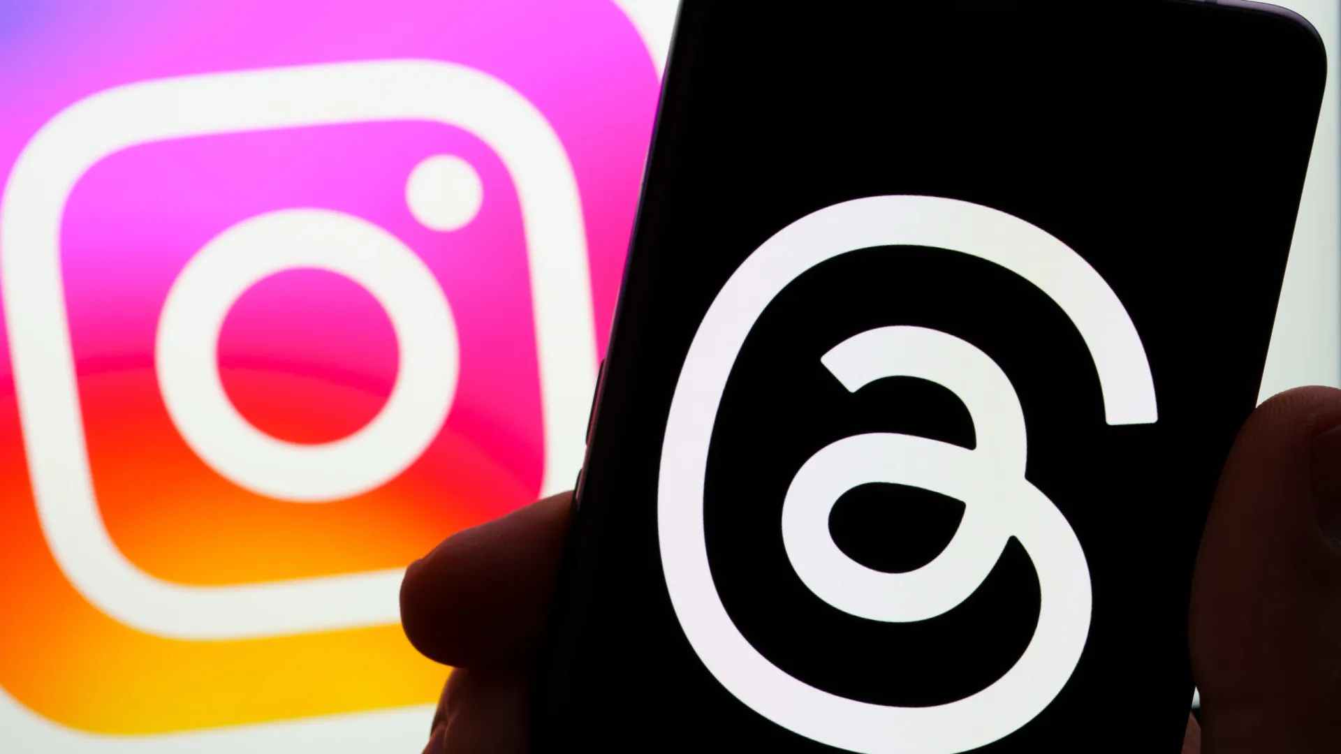 Threads e Instagram suspendem contas que rastreiam jatinhos de bilionários - img