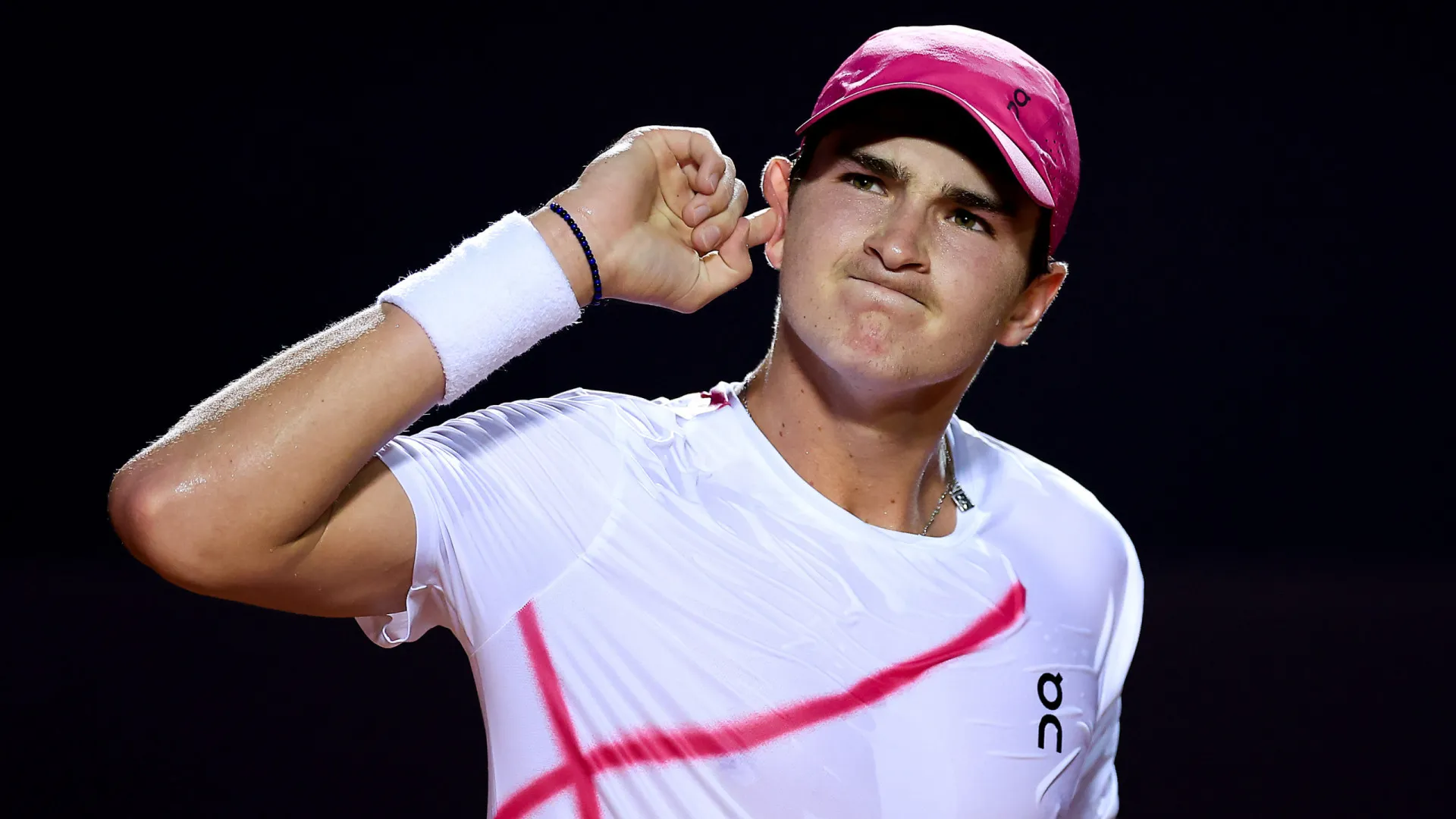 João Fonseca acumula oitava vitória consecutiva e vai à semifinal em Camberra - img