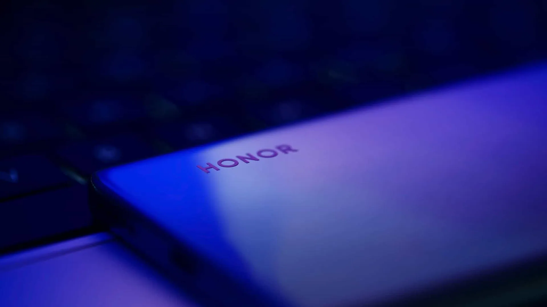 Honor vai investir US$ 10 bilhões para integrar IA com mais dispositivos - img