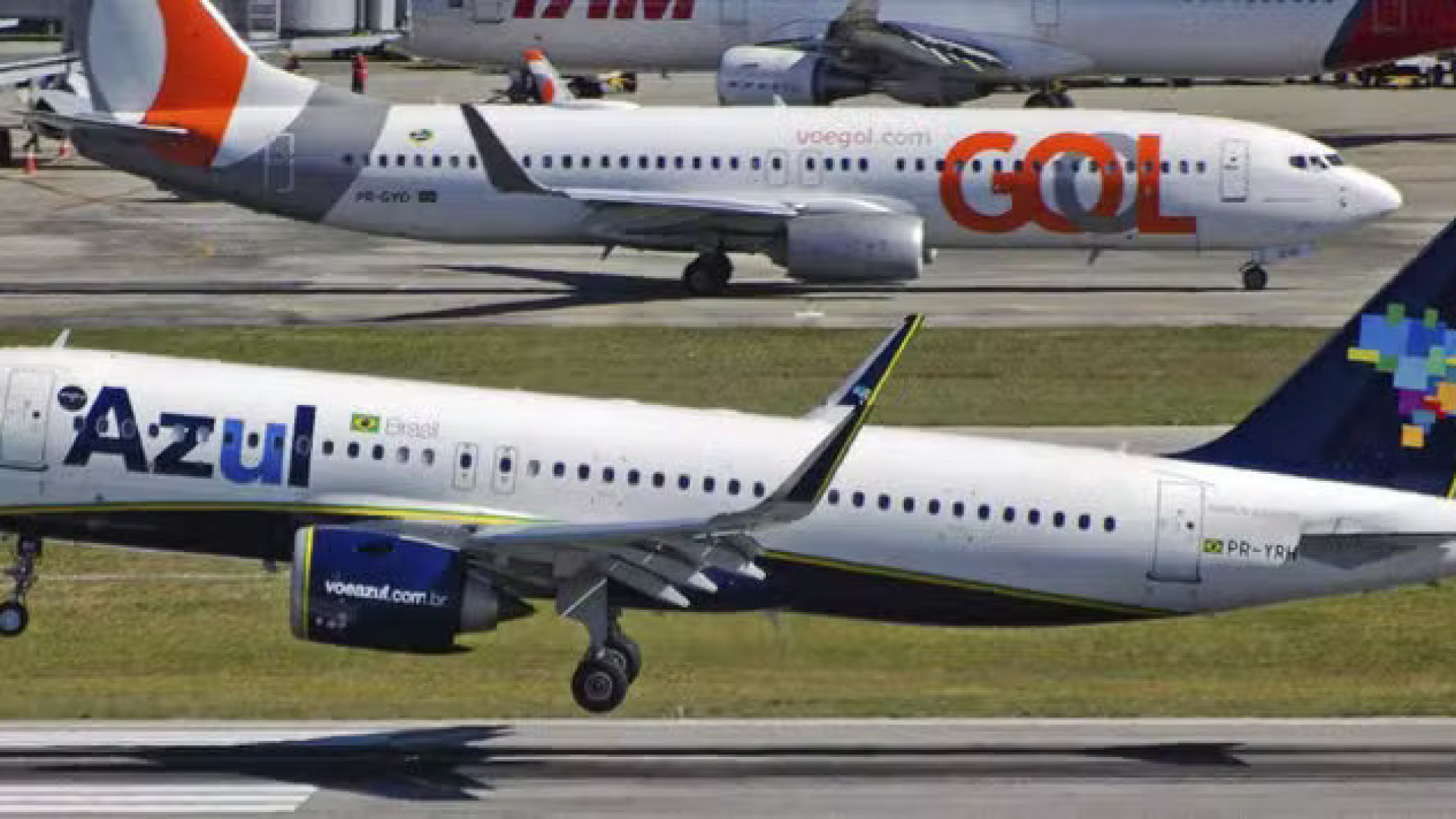 Ministro diz que fusão entre Azul e Gol pode reduzir preço de passagem - img