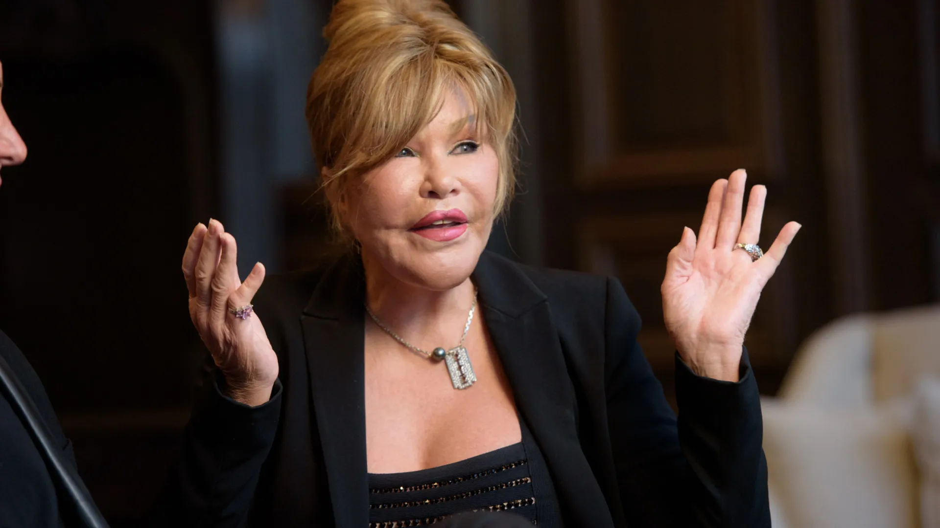Morre Jocelyn Wildenstein, socialite de Nova York conhecida como 'Mulher-Gato' - img