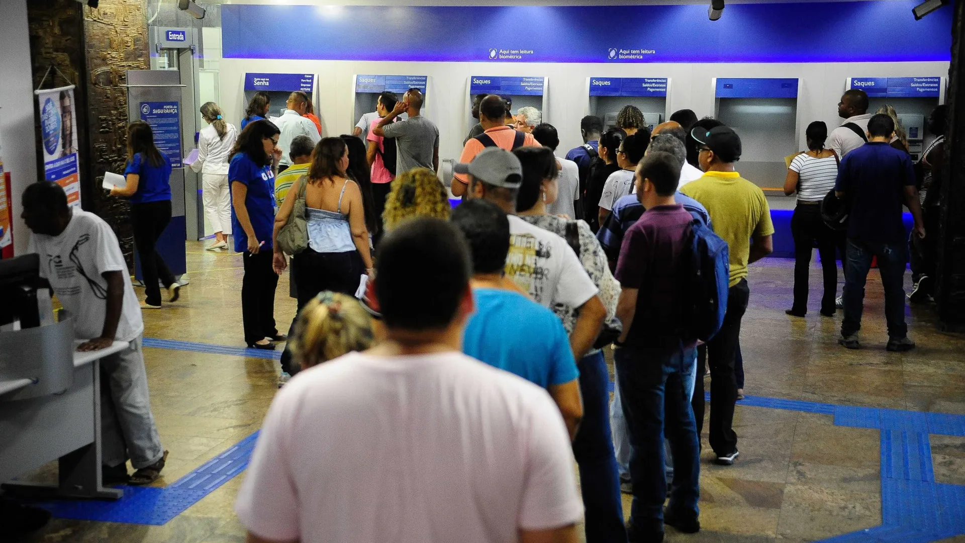 Prazo para sacar o Abono Salarial termina nesta sexta - img