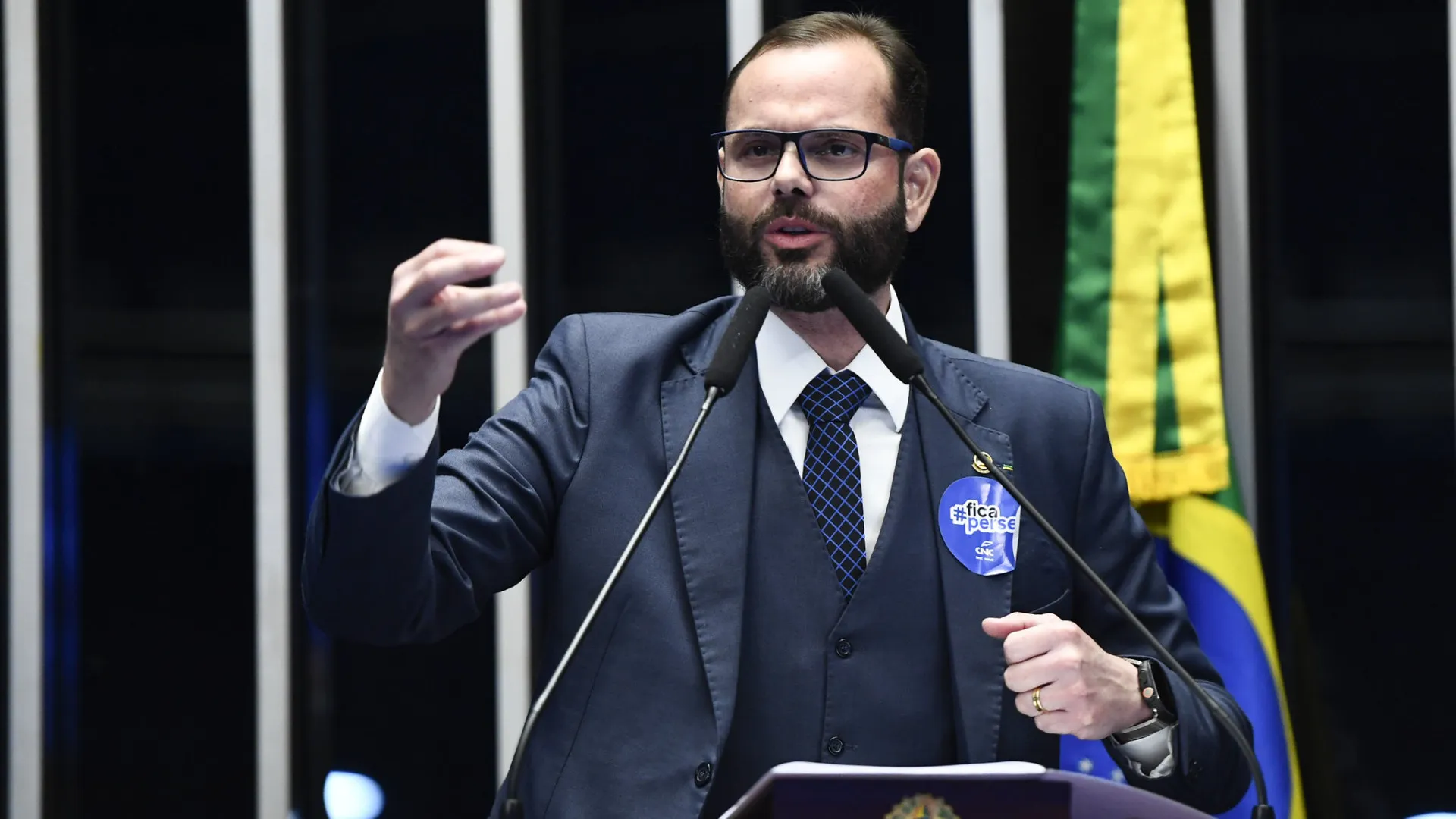 Senador do PL diz que PM deveria ter jogado homem do 'penhasco' e apaga post - img