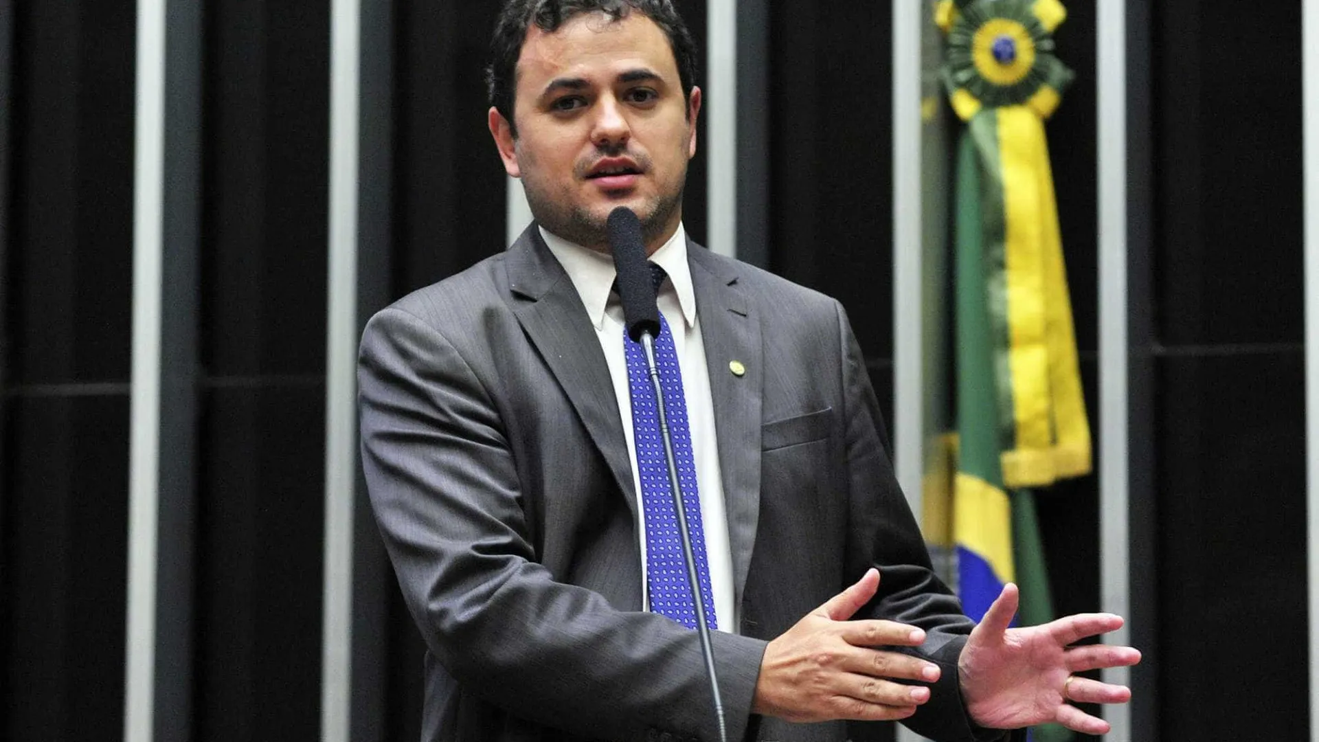 Glauber Braga anuncia greve de fome em protesto contra processo de cassação de mandato - img