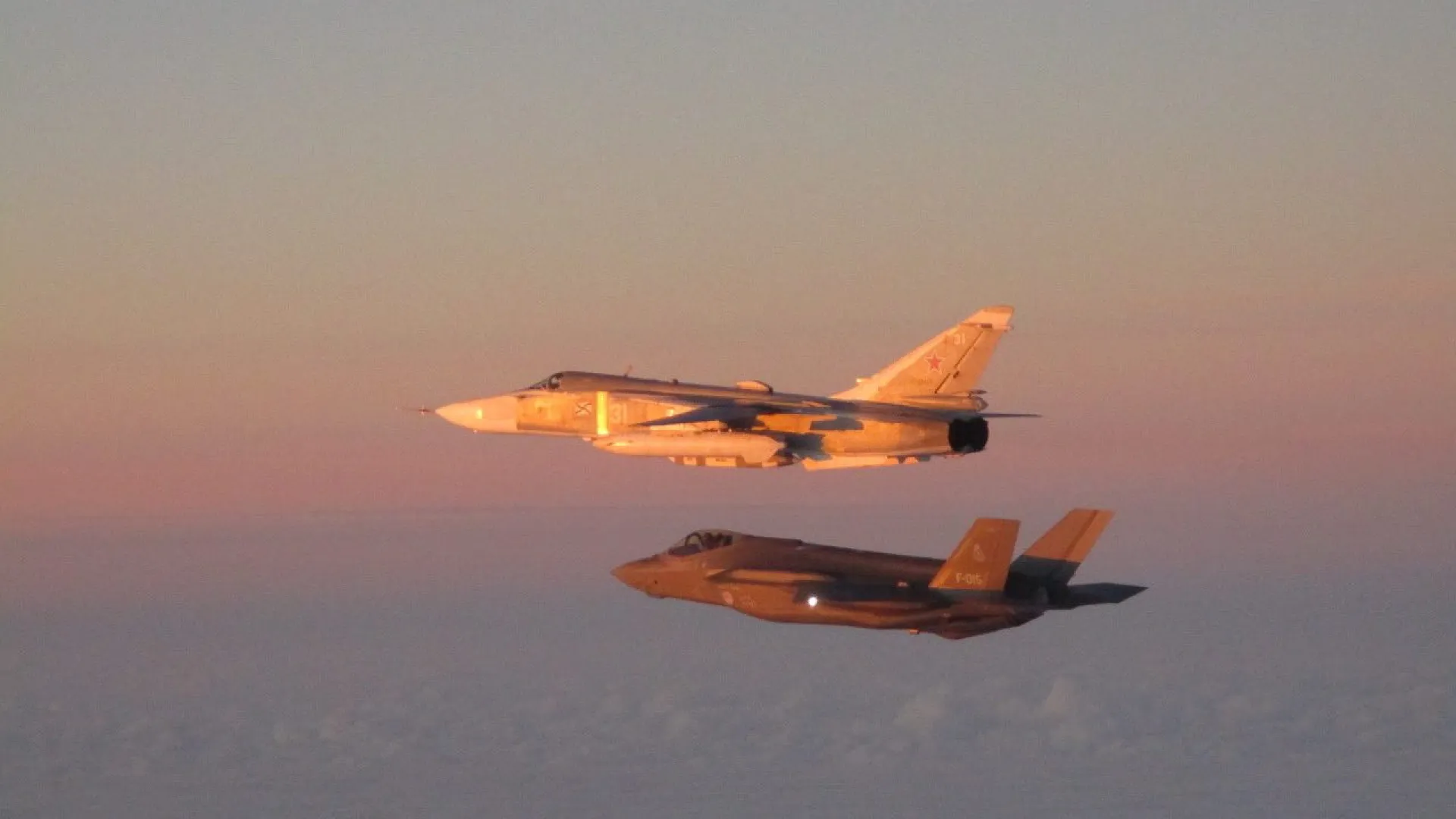 Caças da Otan perseguem 3 aviões russos no Mar Báltico; veja as imagens - img