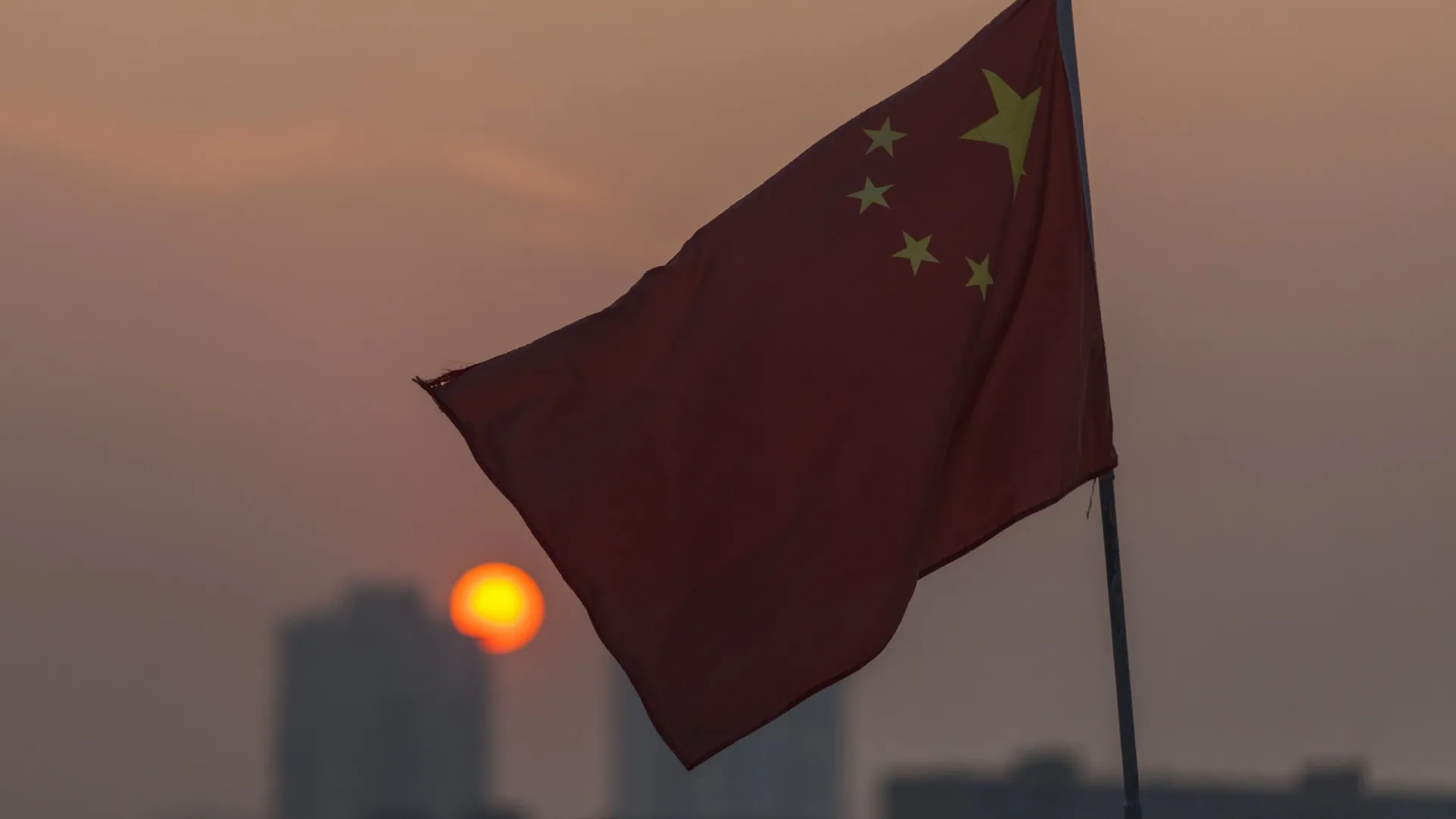 Colisão entre navios na China deixa dois mortos e 14 desaparecidos - img