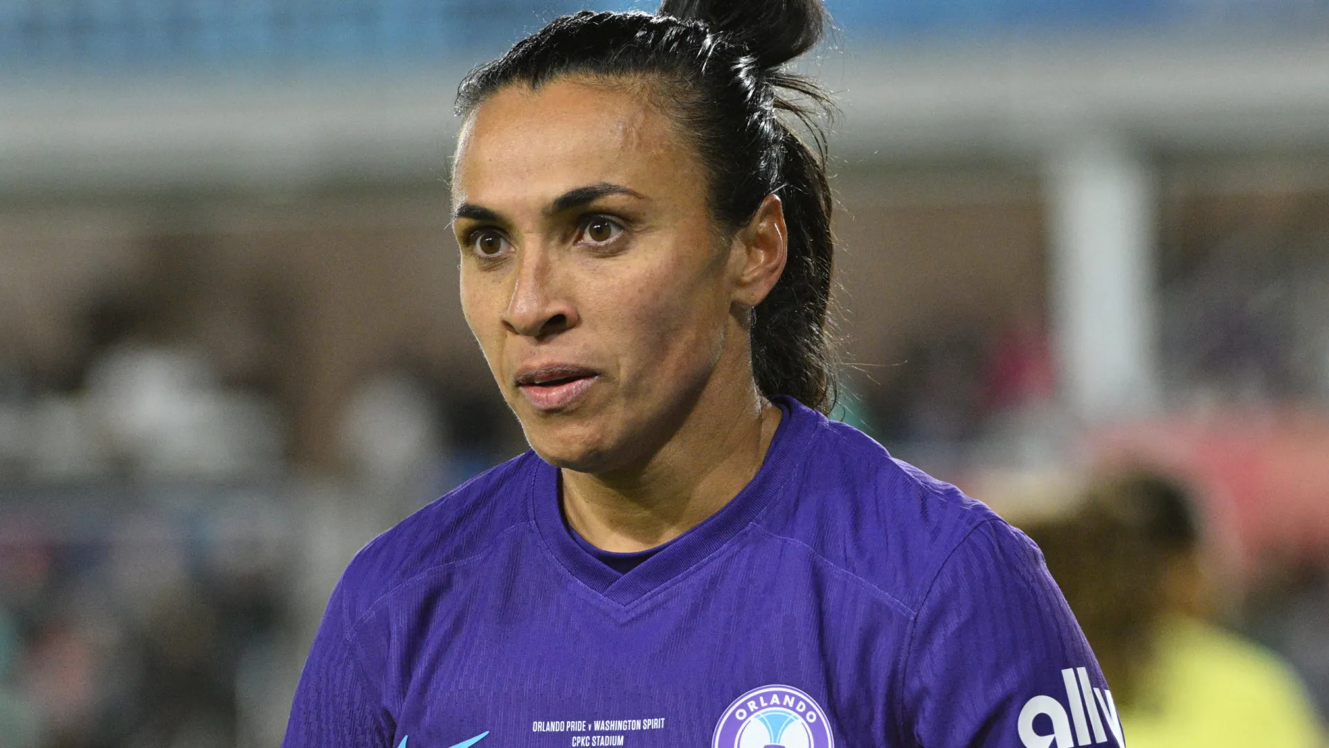 Diretora de futebol do Corinthians revela interesse em Marta: 'Estamos tendo conversas' - img
