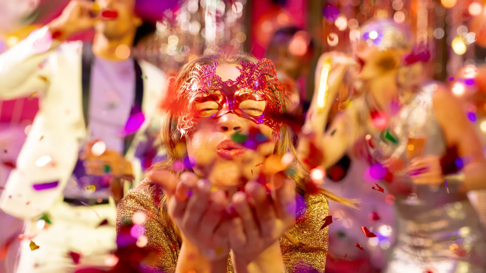 Doença do beijo: cuidados para curtir o carnaval sem riscos - img