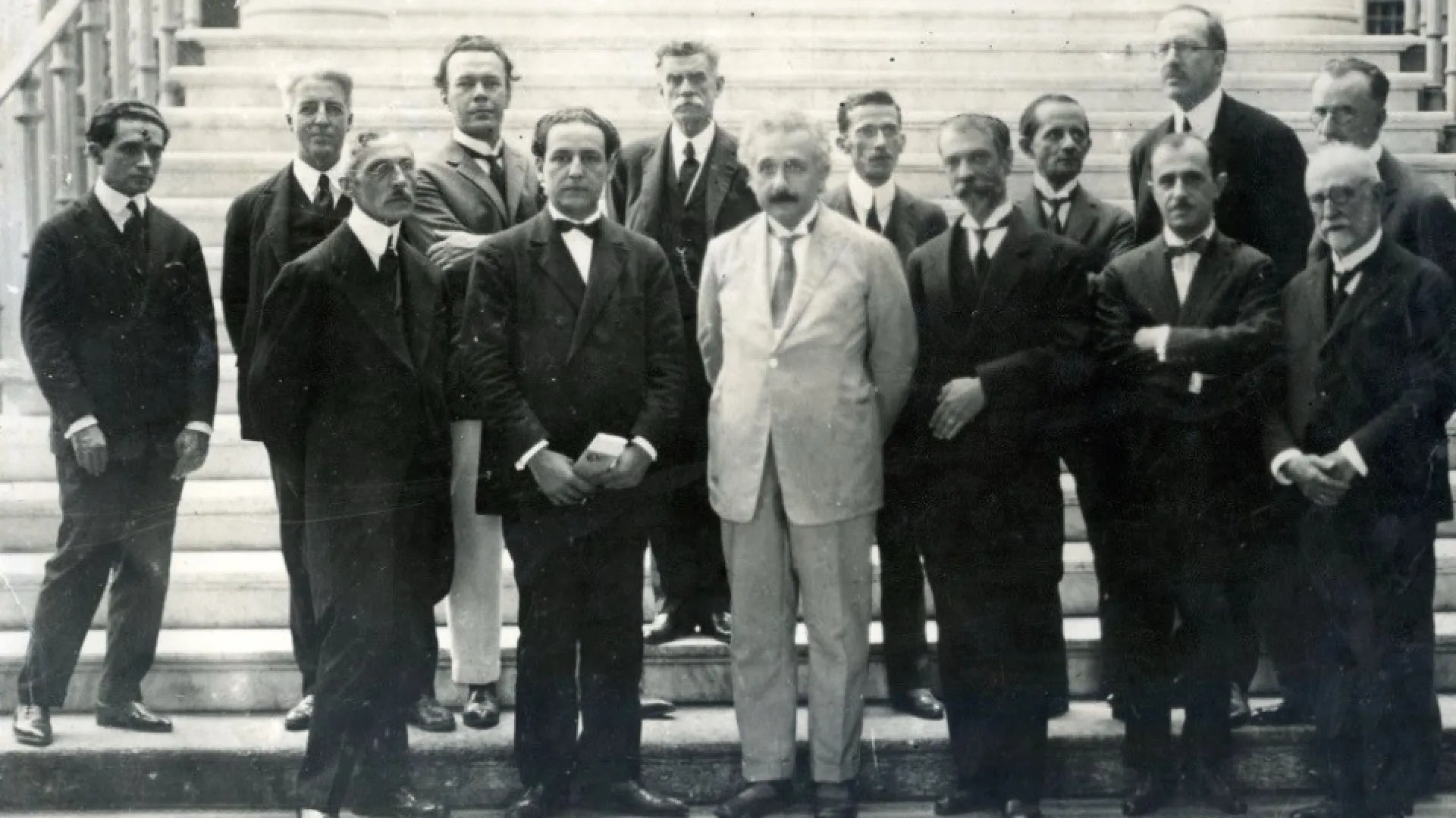 Einstein visitou Brasil a contragosto e chamou cientista de 'macaco', mostram diários - img