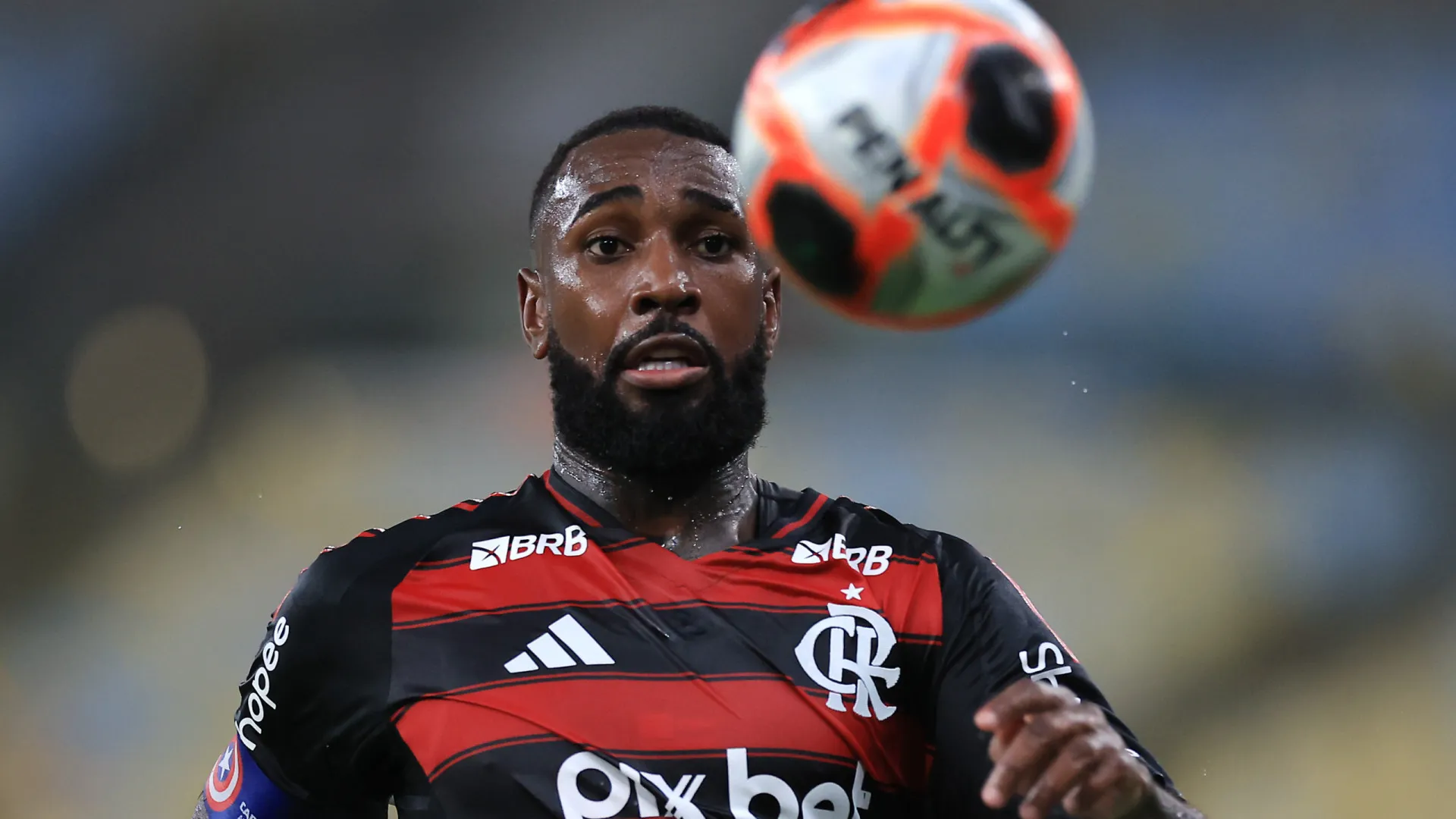 Flamengo endurece postura sobre saída de jogadores e projeta renovações - img