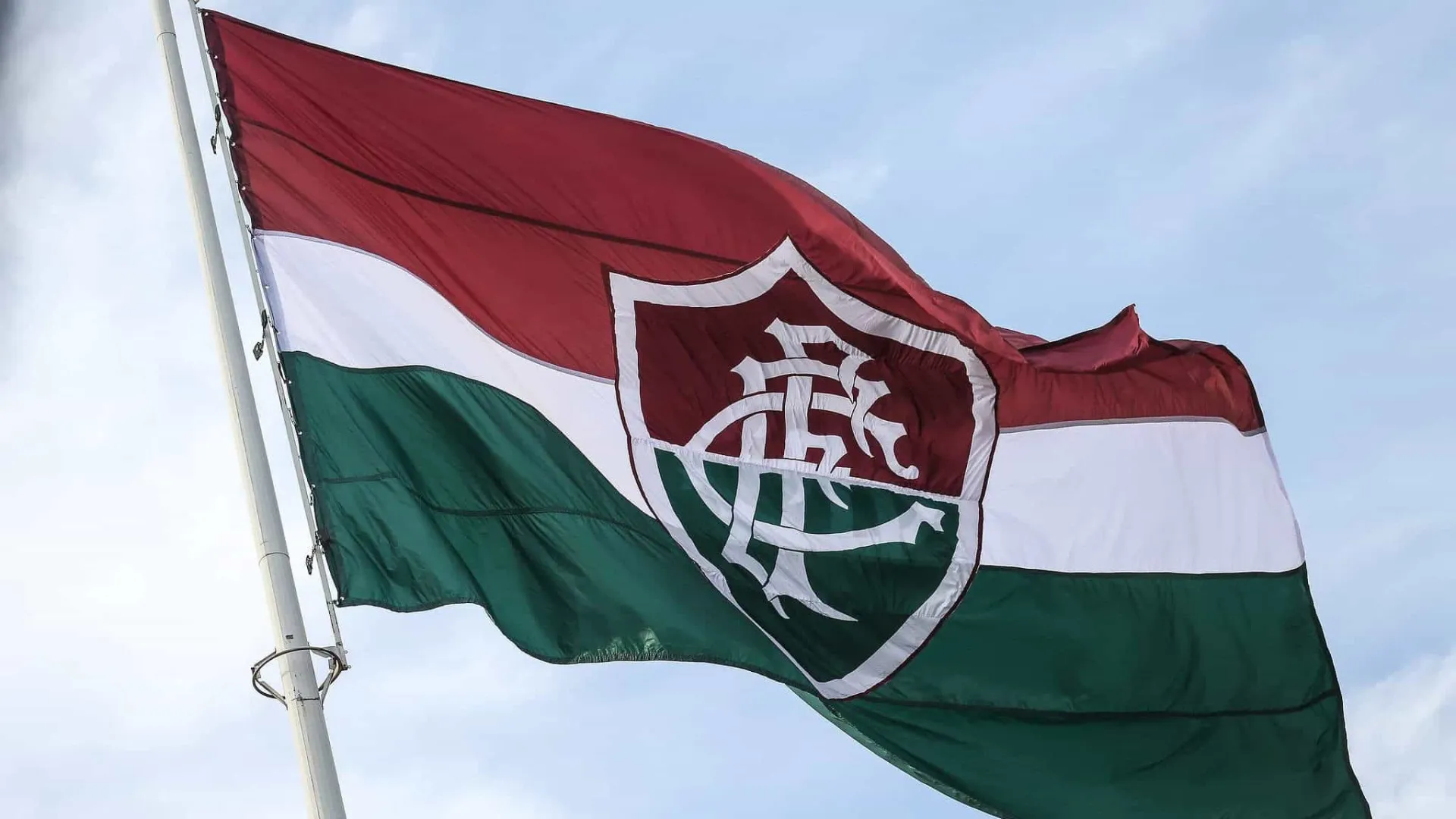 Fluminense anuncia a contratação do meio-campista Hércules, do Fortaleza - img