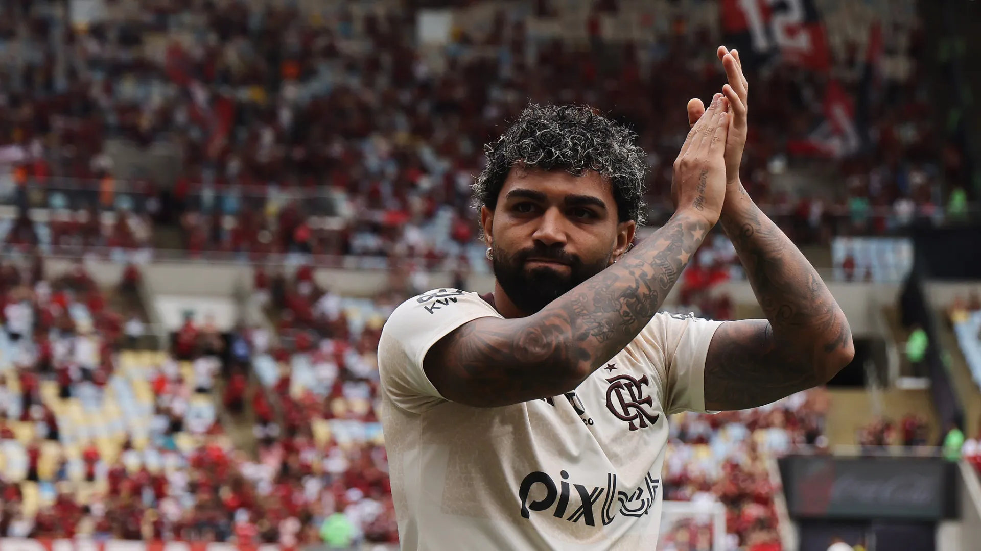 Gabigol é anunciado pelo Cruzeiro minutos após virada para 2025 - img
