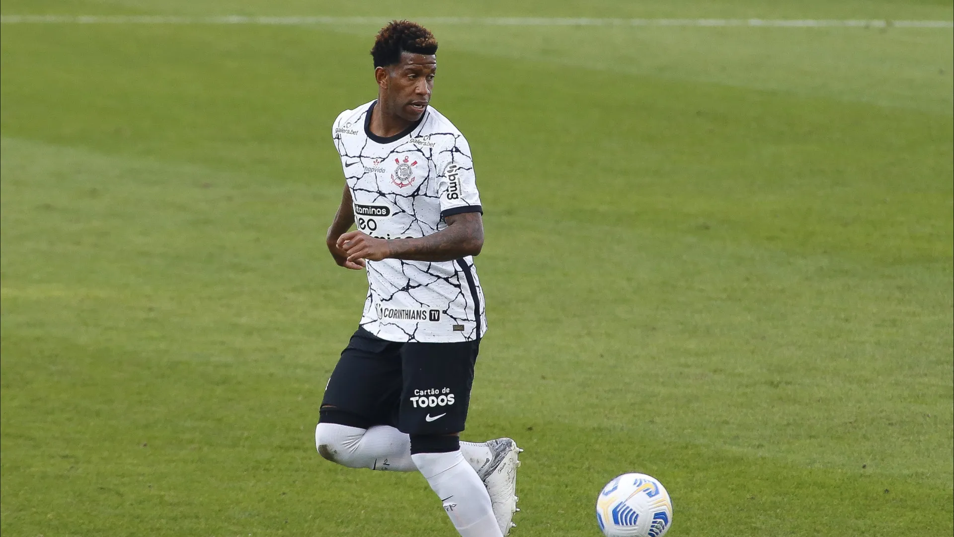 Gil supera frustração no Corinthians e repensa aposentadoria no Santos - img