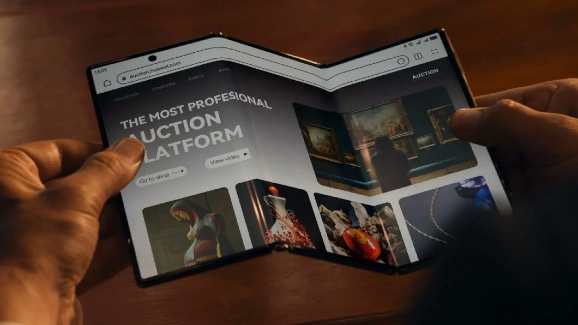 Huawei lança primeiro celular tri-fold do mundo, horas depois da Apple anunciar novo iPhone - img