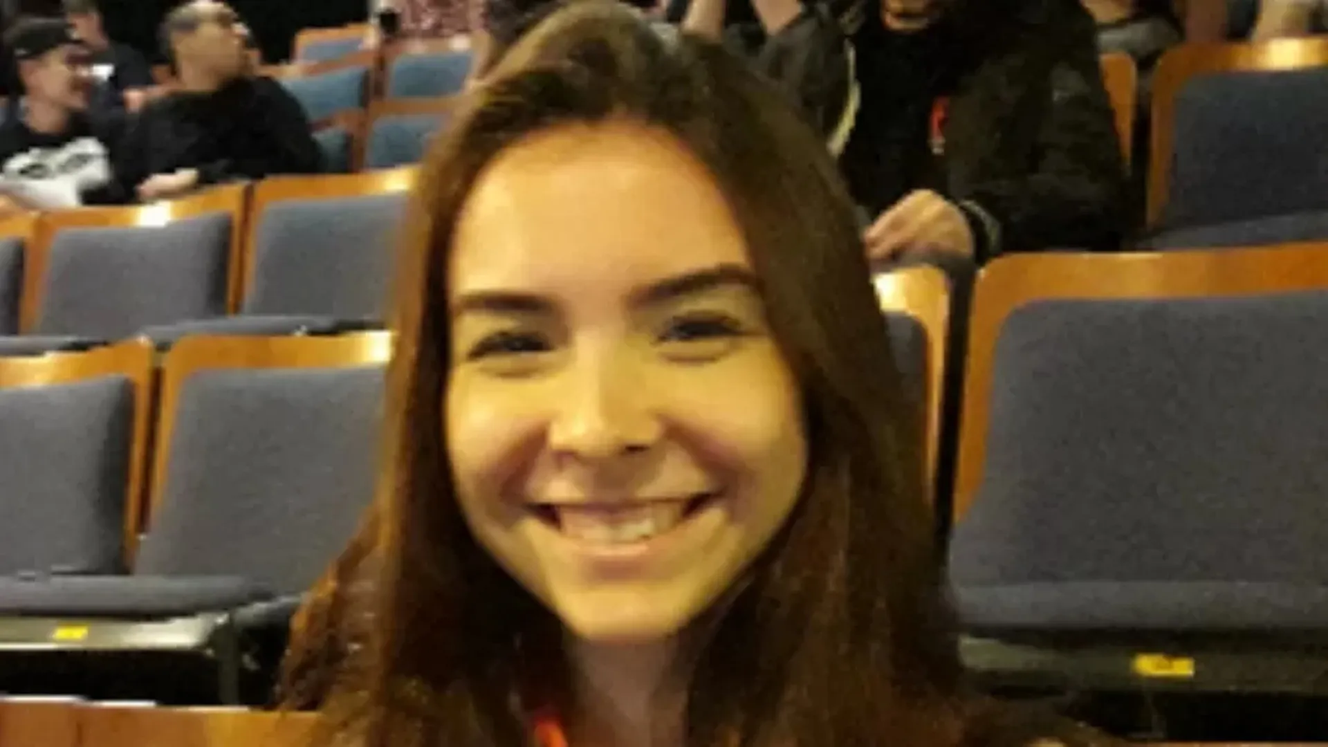 Jovem que desviou dinheiro da formatura de Medicina da USP consegue registro como médica - img