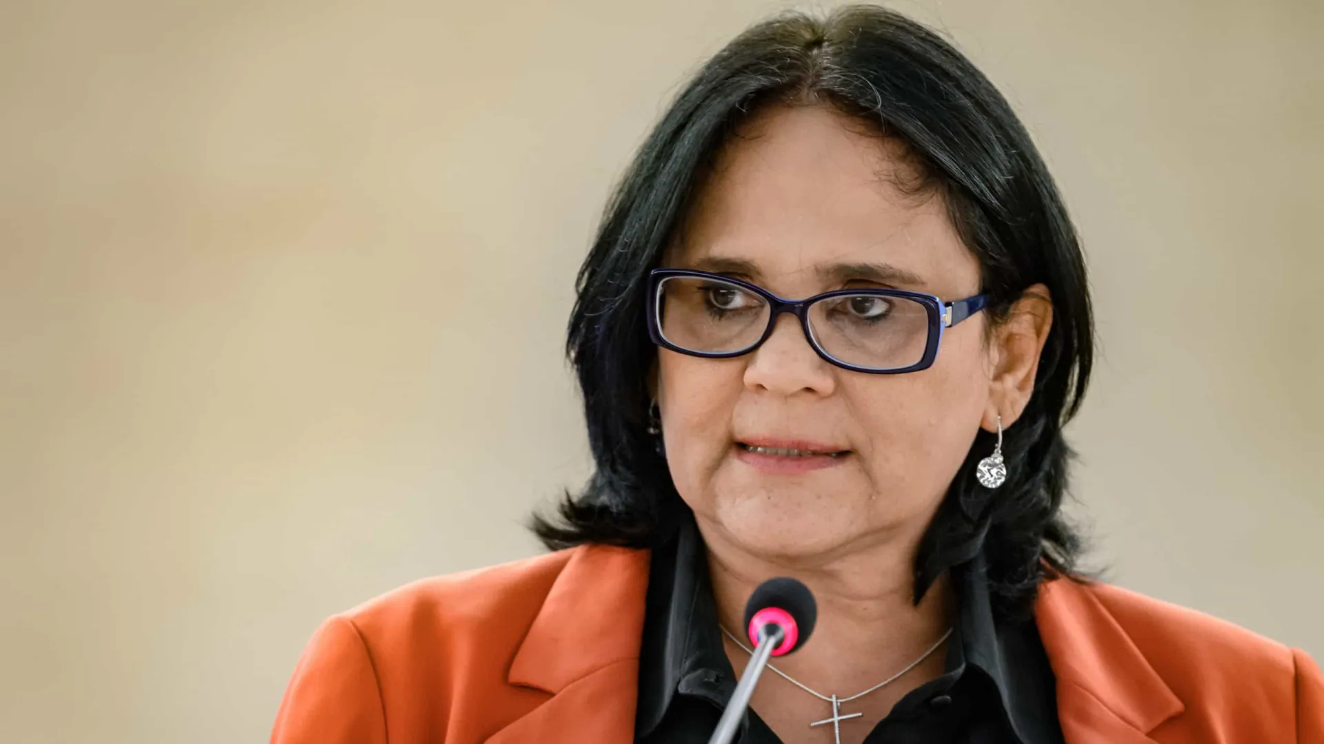 Justiça condena Damares a indenizar professora por vídeo manipulado sobre Michelle Bolsonaro - img