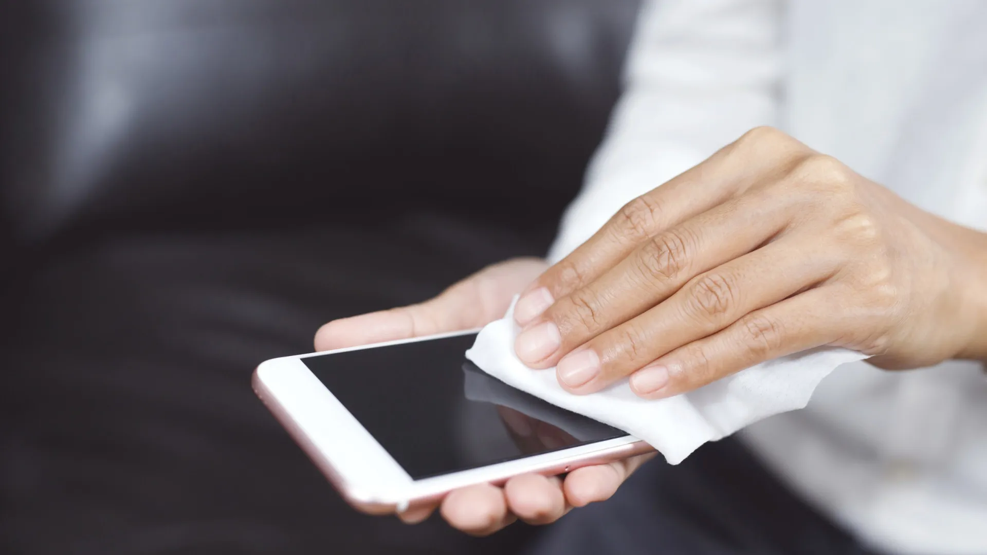 Limpar o celular? Veja quais são os cinco erros que deve evitar - img
