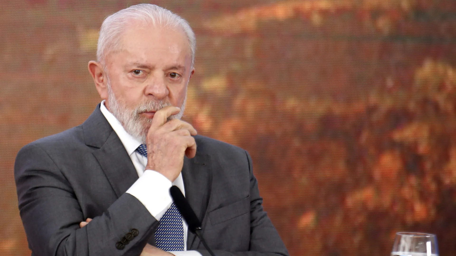 Lula defende regular big techs e critica interferência de Musk em eleições - img