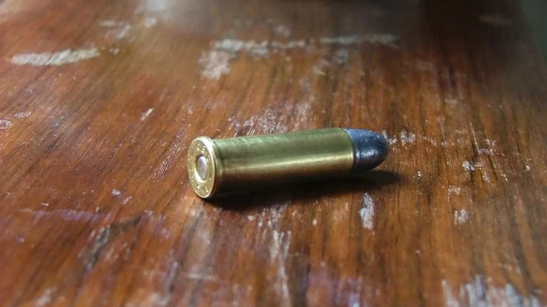 Menino é baleado na perna no RJ, e pai diz que ele pode sofrer amputação - img
