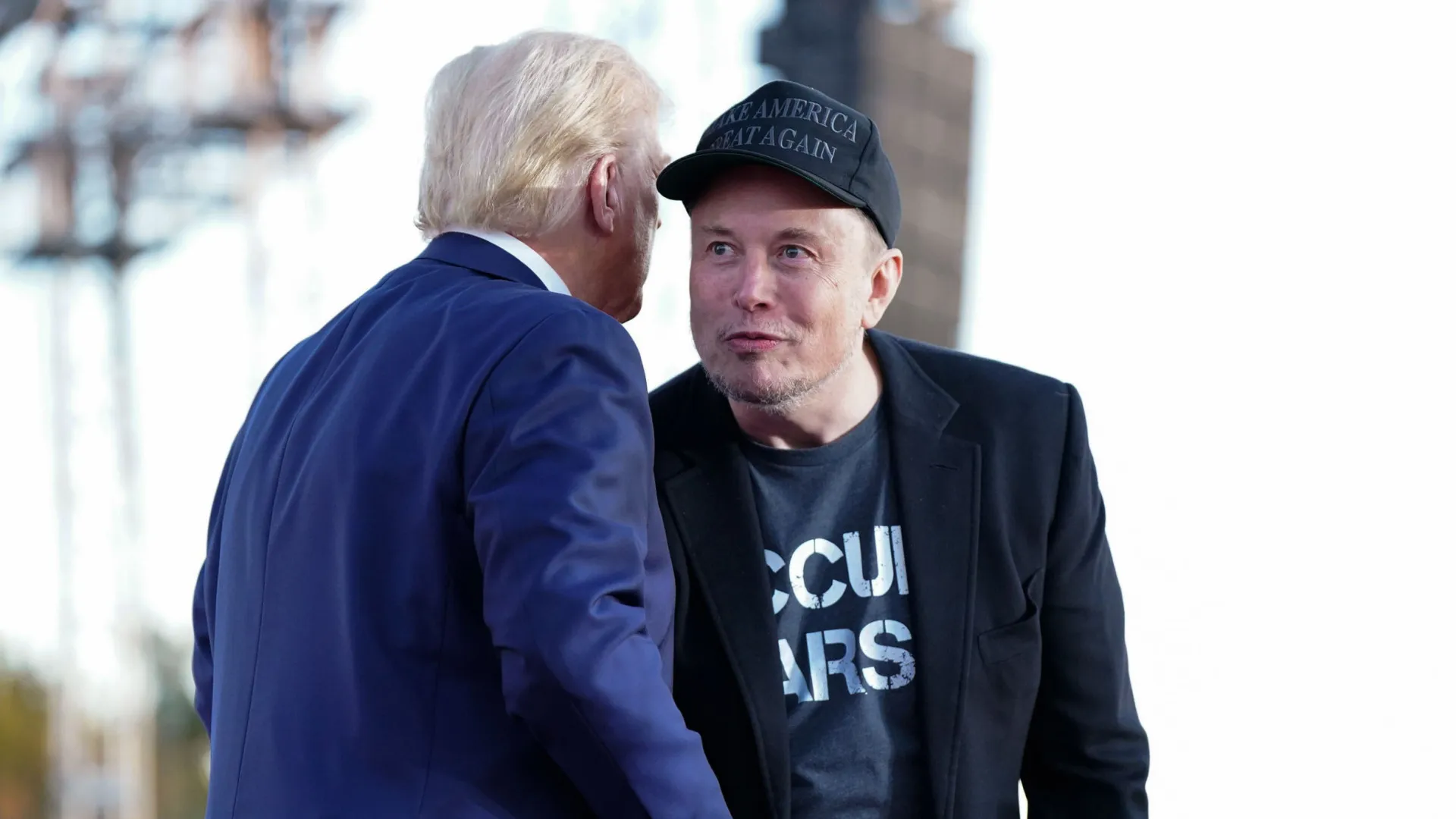 Musk não será presidente porque não nasceu nos EUA, diz Trump - img