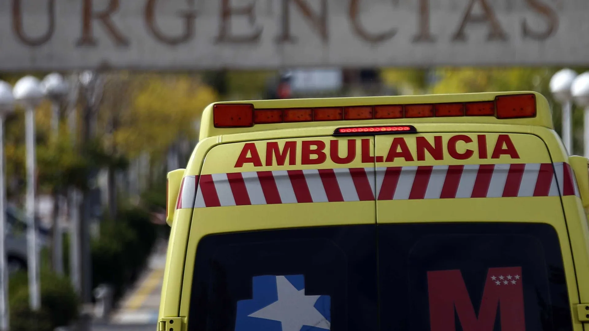 Paciente é encontrado morto após pular de ambulância e fugir na Espanha - img