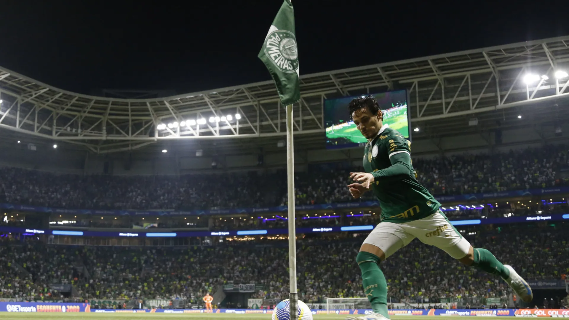 Palmeiras chega a R$ 187 milhões em reforços e bate recorde de 'Era Leila' - img