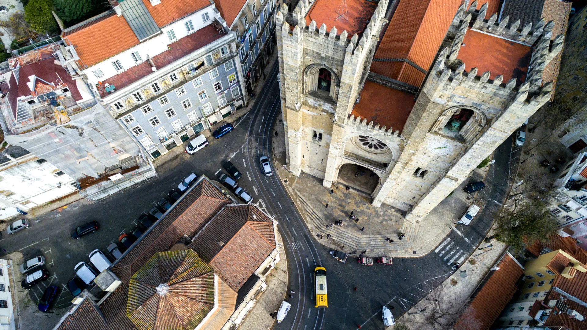 'Parecia um caminhão passando, depois entendi que era terremoto', diz brasileira em Lisboa - img