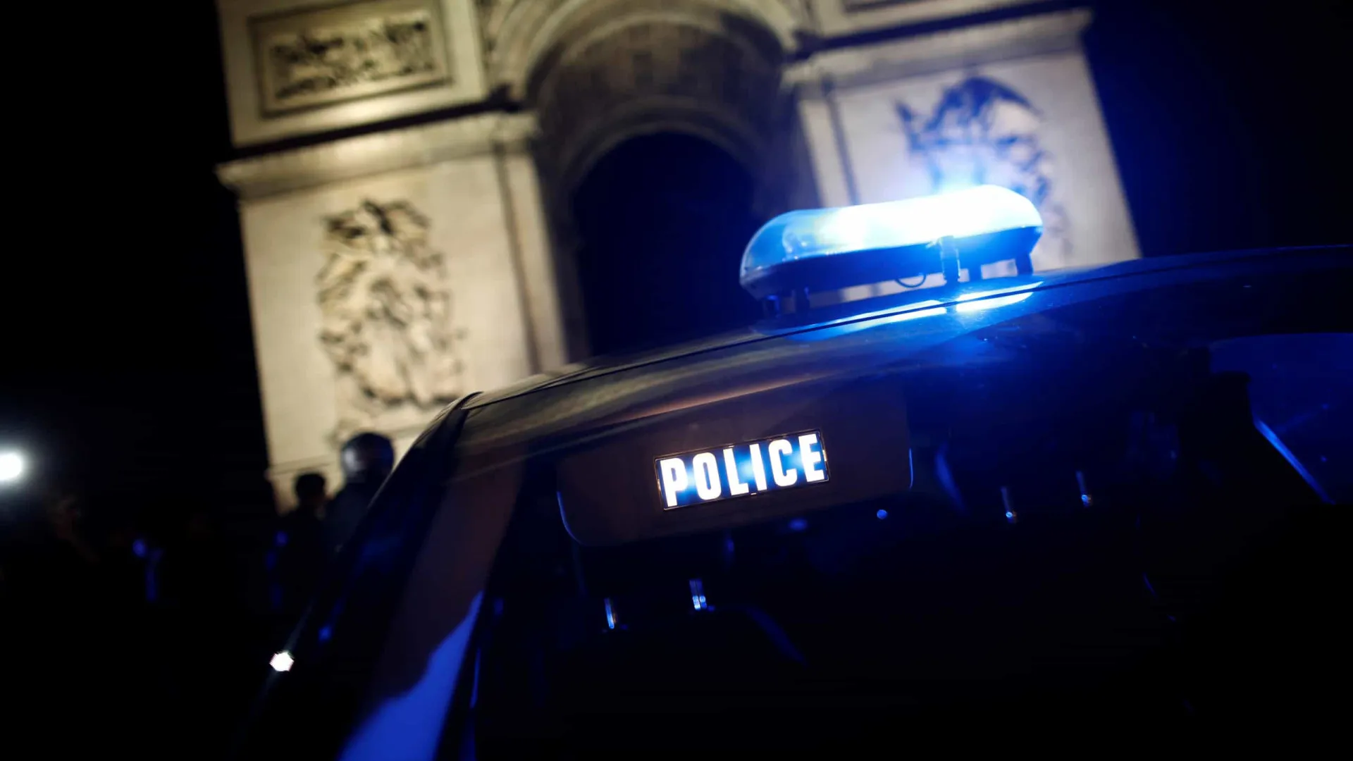 Polícia francesa pede que amigos guardem pertences com DNA de brasileiro desaparecido - img