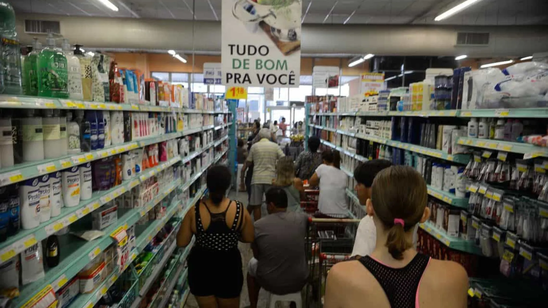 Supermercados defendem contrato de trabalho por hora - img