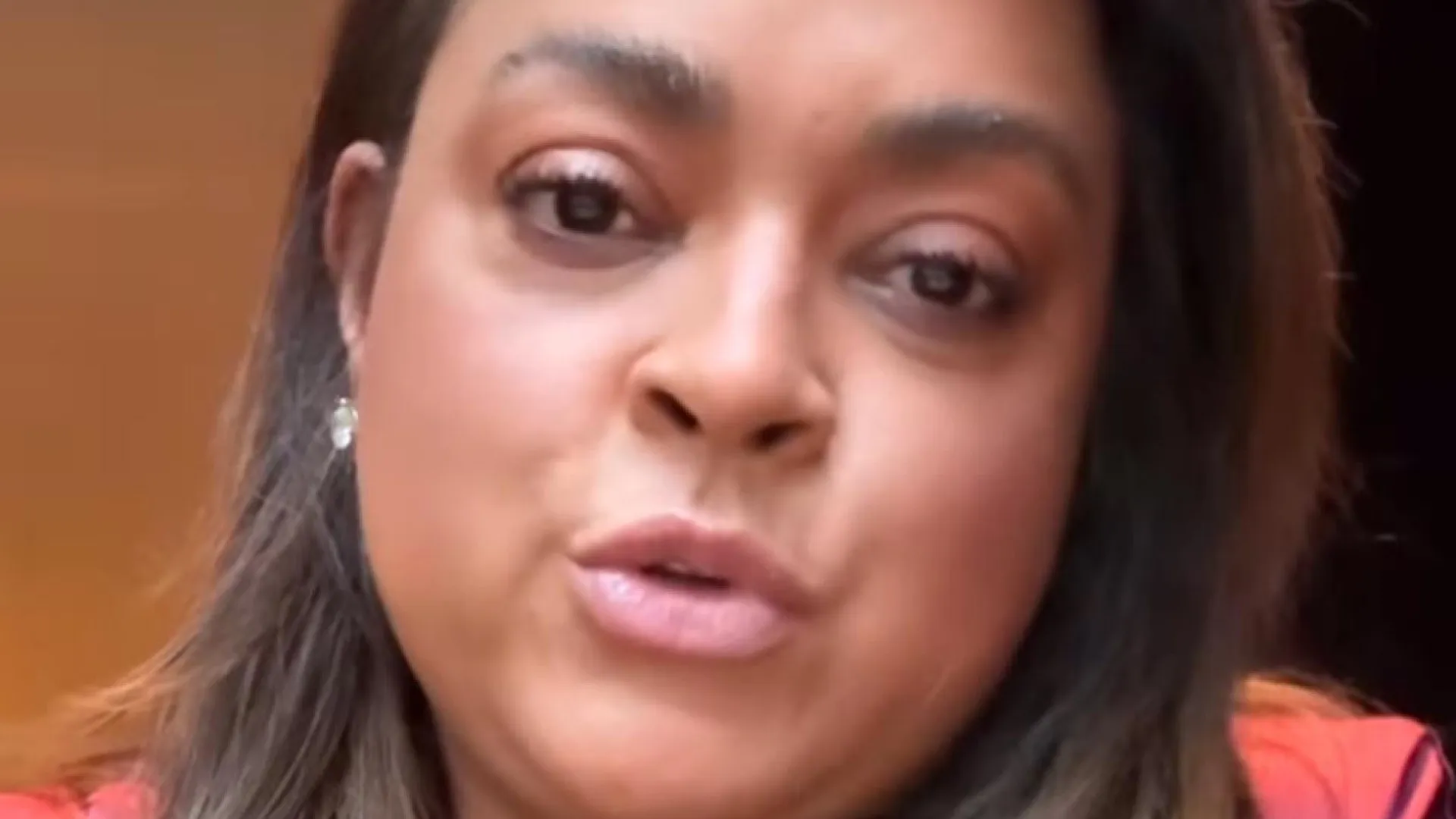 Preta Gil diz que não consegue sentar e pede retirada de dreno - img