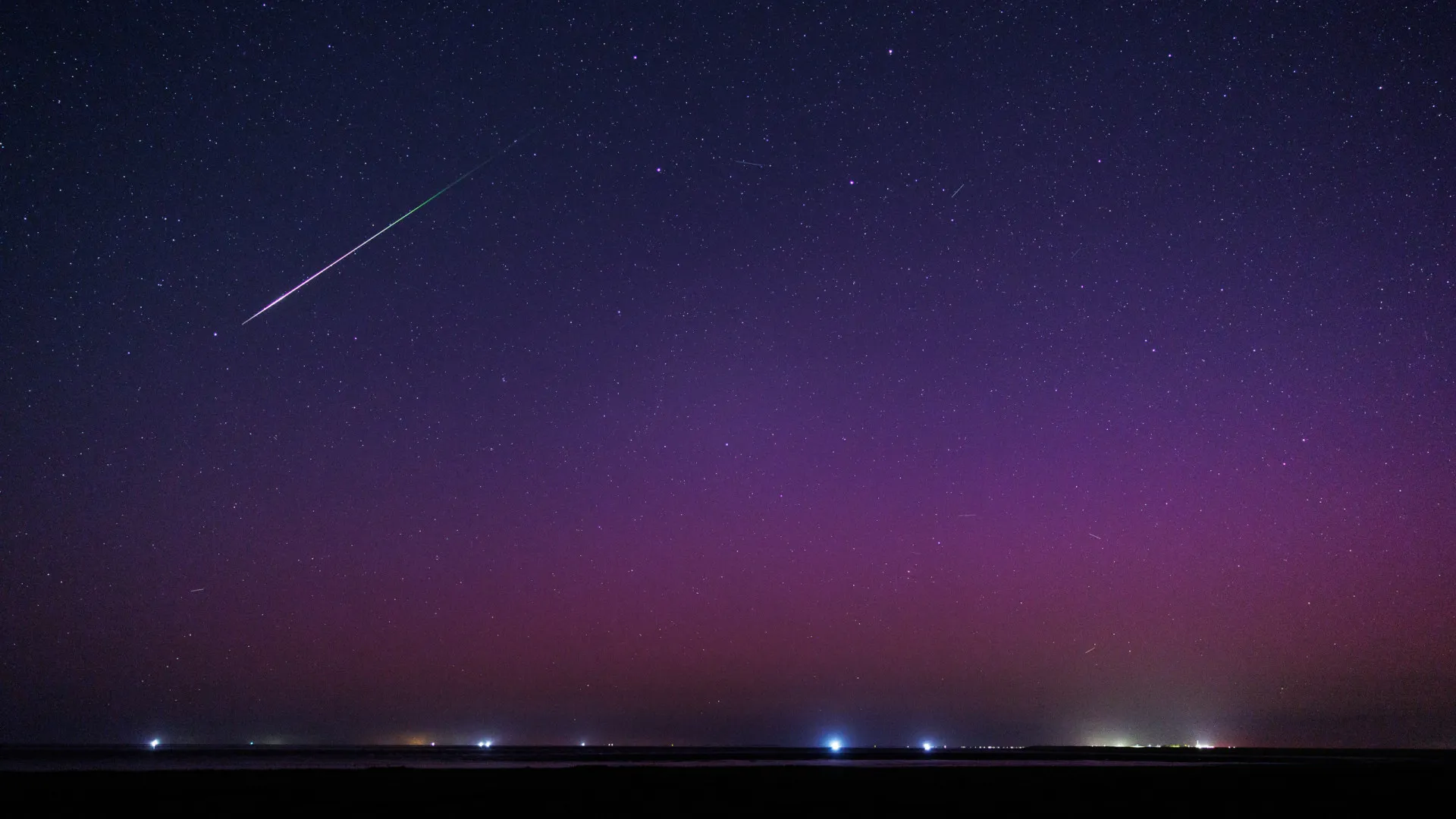 Semana começa com 'chuva de estrelas'; veja as imagens das Perseidas - img