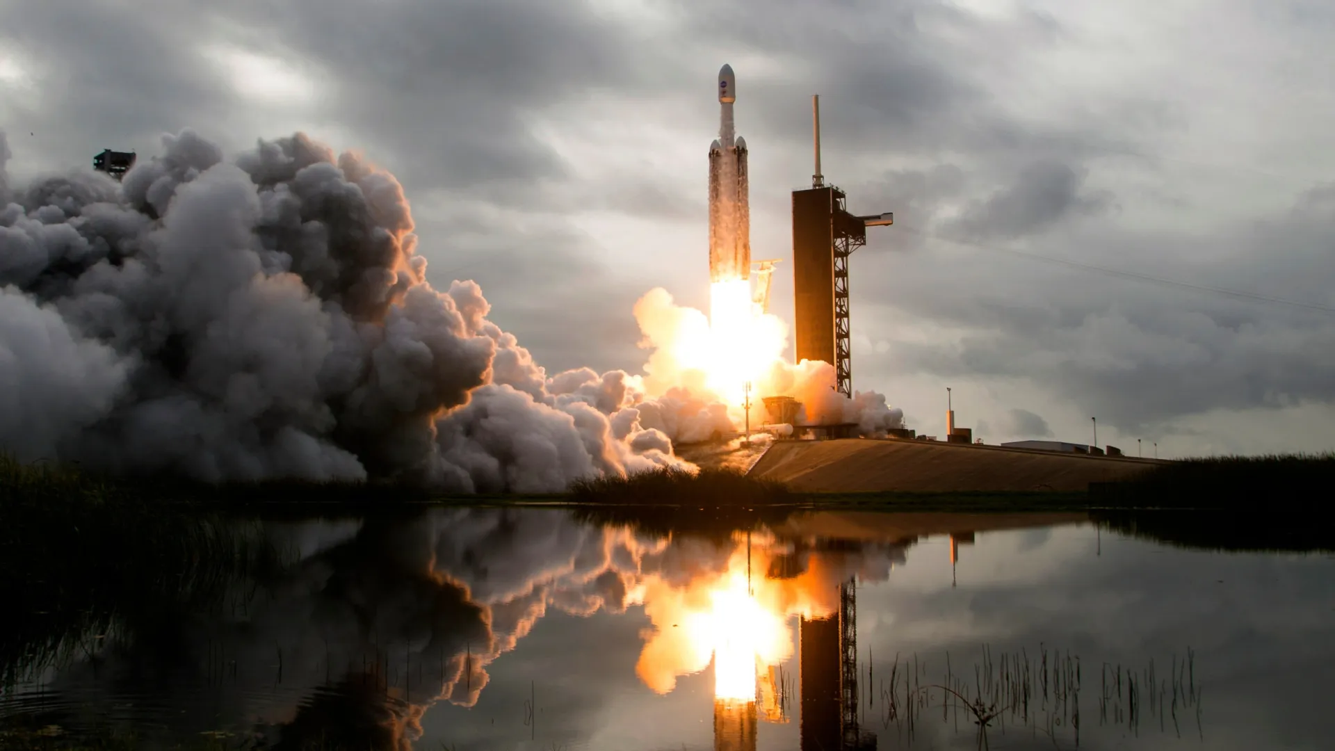 SpaceX bate recorde da Nasa e atinge maior órbita ao redor da Terra - img
