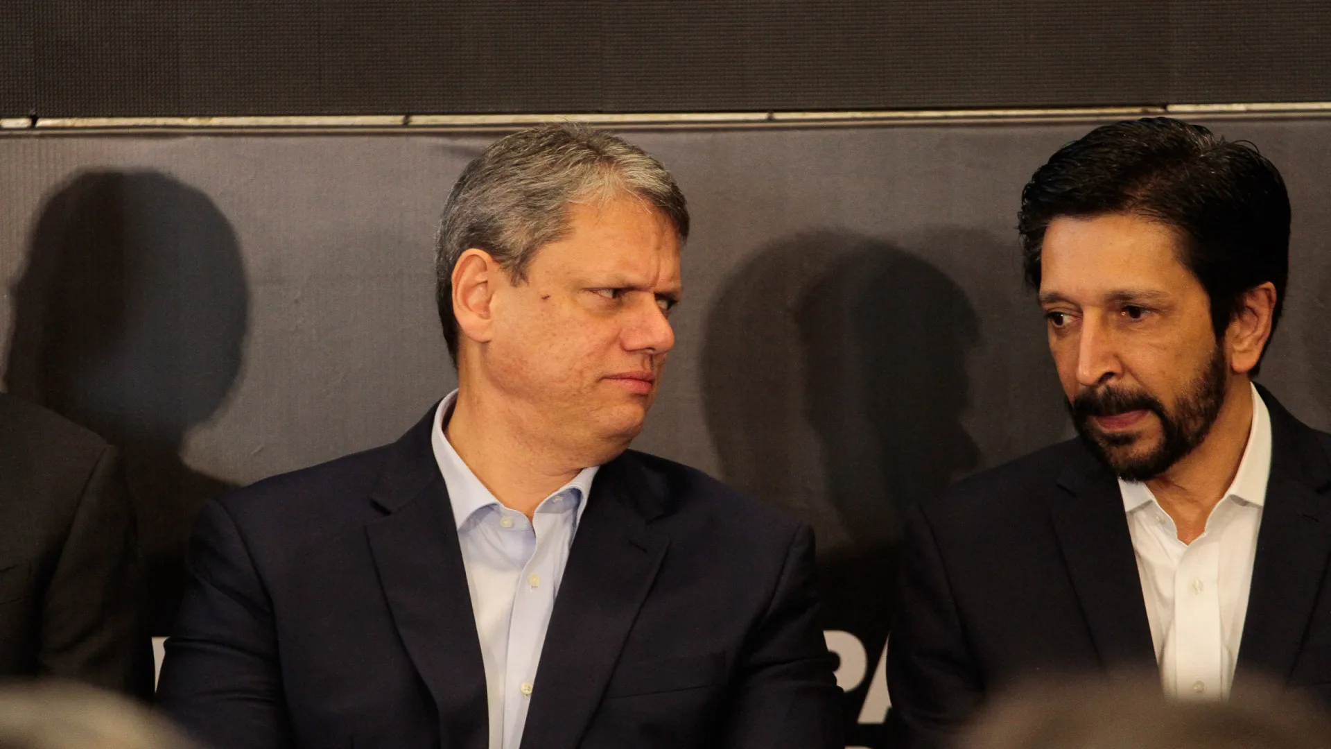 TRE desmente Tarcísio sobre facção ter orientando voto em Boulos - img