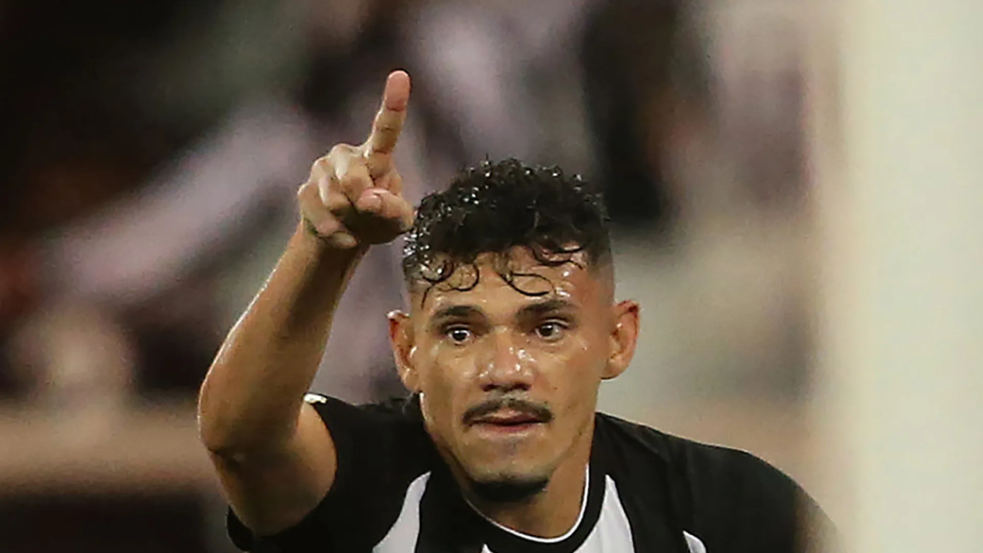 Tiquinho transborda euforia com Neymar no Santos e revela 'frio na barriga' - img