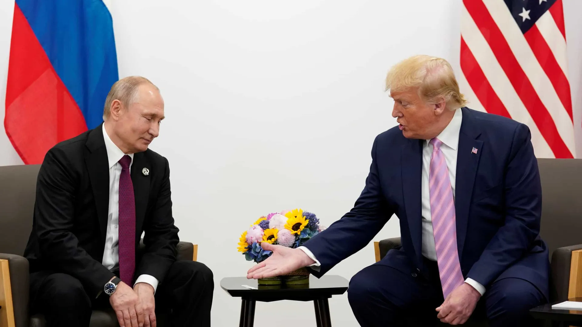 Trump e Putin mantêm pressão, e Zelenski fala em negociar - img