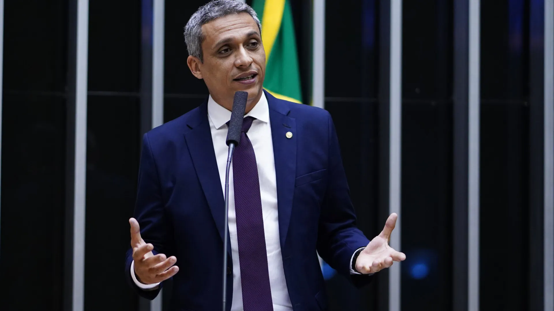 Alcolumbre vai pedir cassação de deputado bolsonarista que atacou Gleisi - img