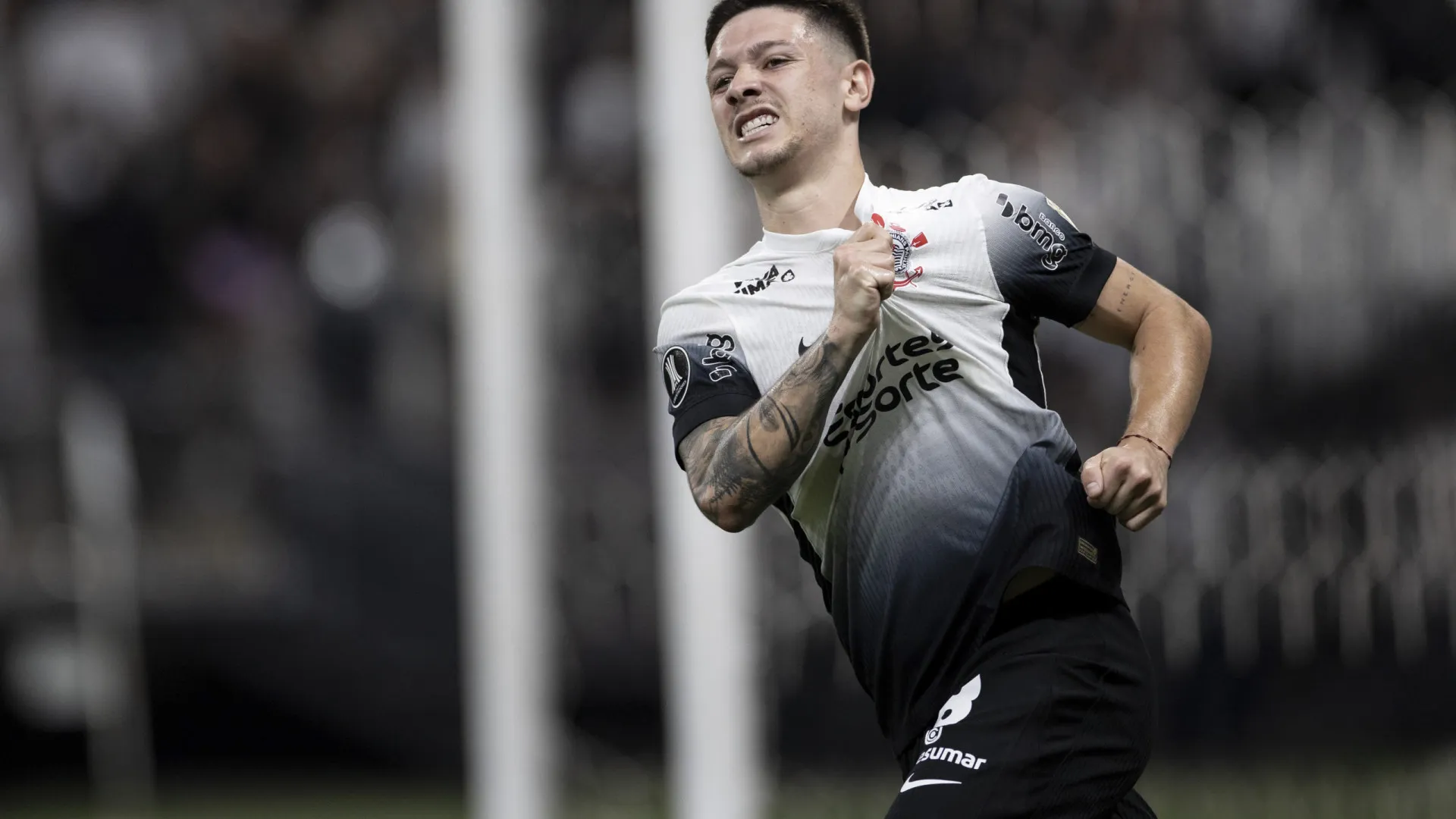 Garro seguirá em tratamento para dor e é desfalque do Corinthians em Dérbi - img