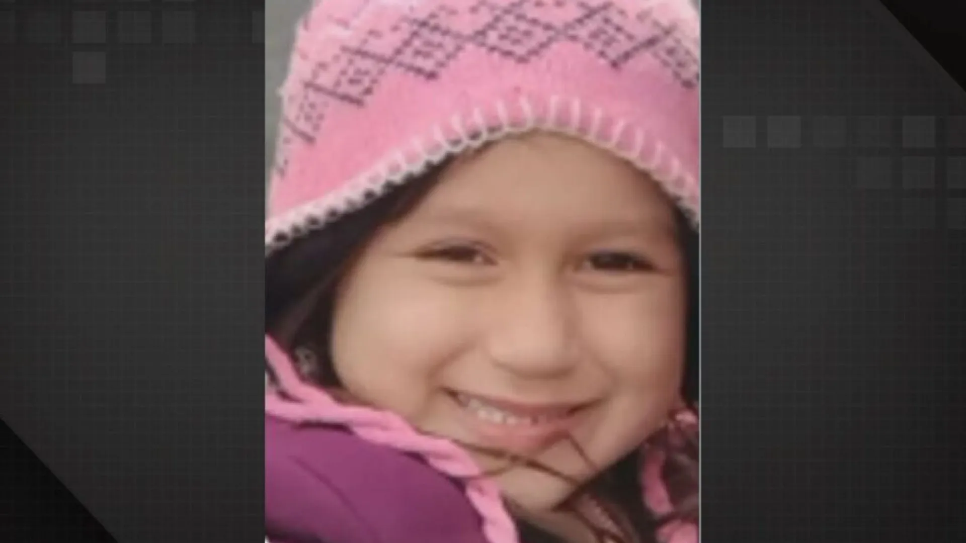 Criança de 7 anos morre após ser atingida por pilastra em condomínio no Rio - img