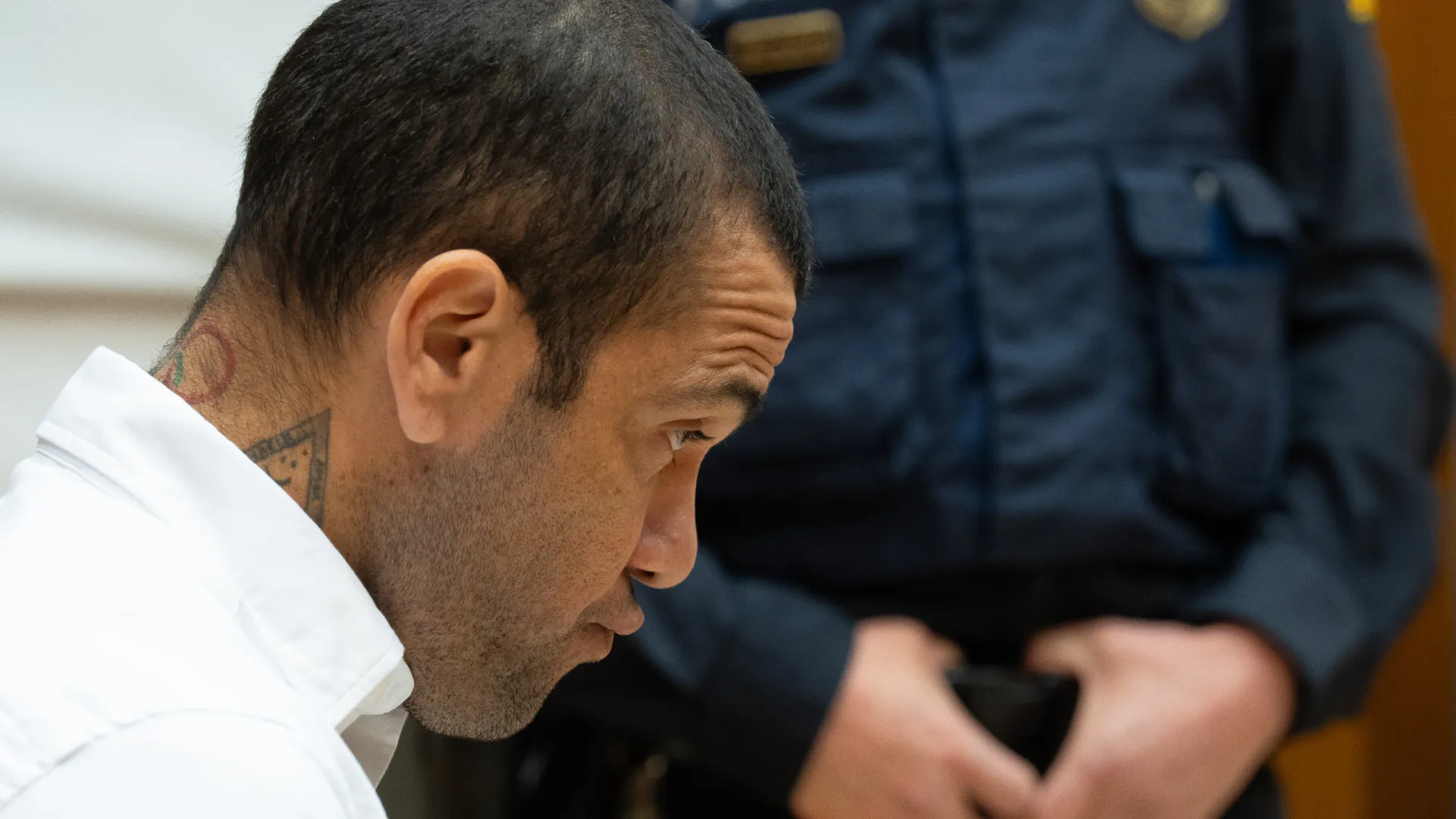 Daniel Alves enfrenta nova disputa judicial com ex-clube Pumas no TAS - img