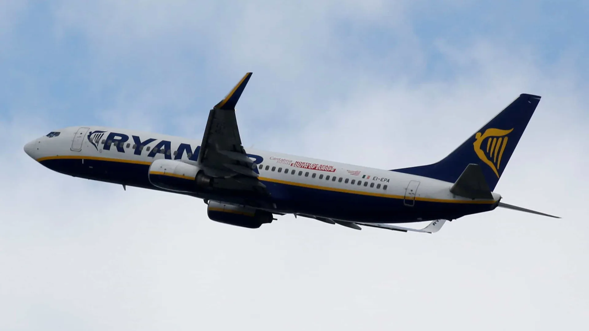Idosa é esquecida em aeroporto na Alemanha após voo da Ryanair decolar - img