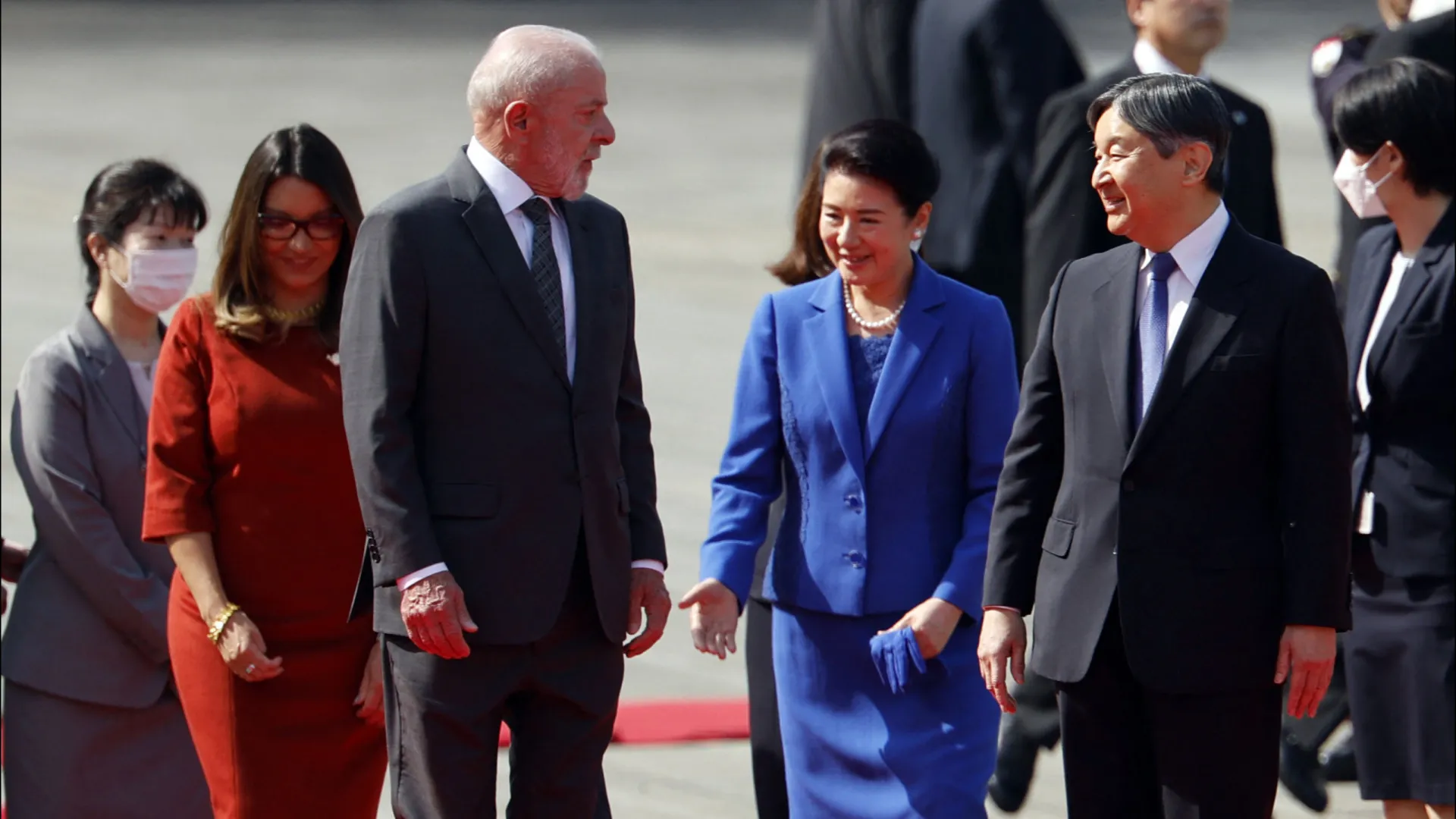 Imperador do Japão recebe Lula e Janja com jantar e 'por favor' para entrada no palácio - img