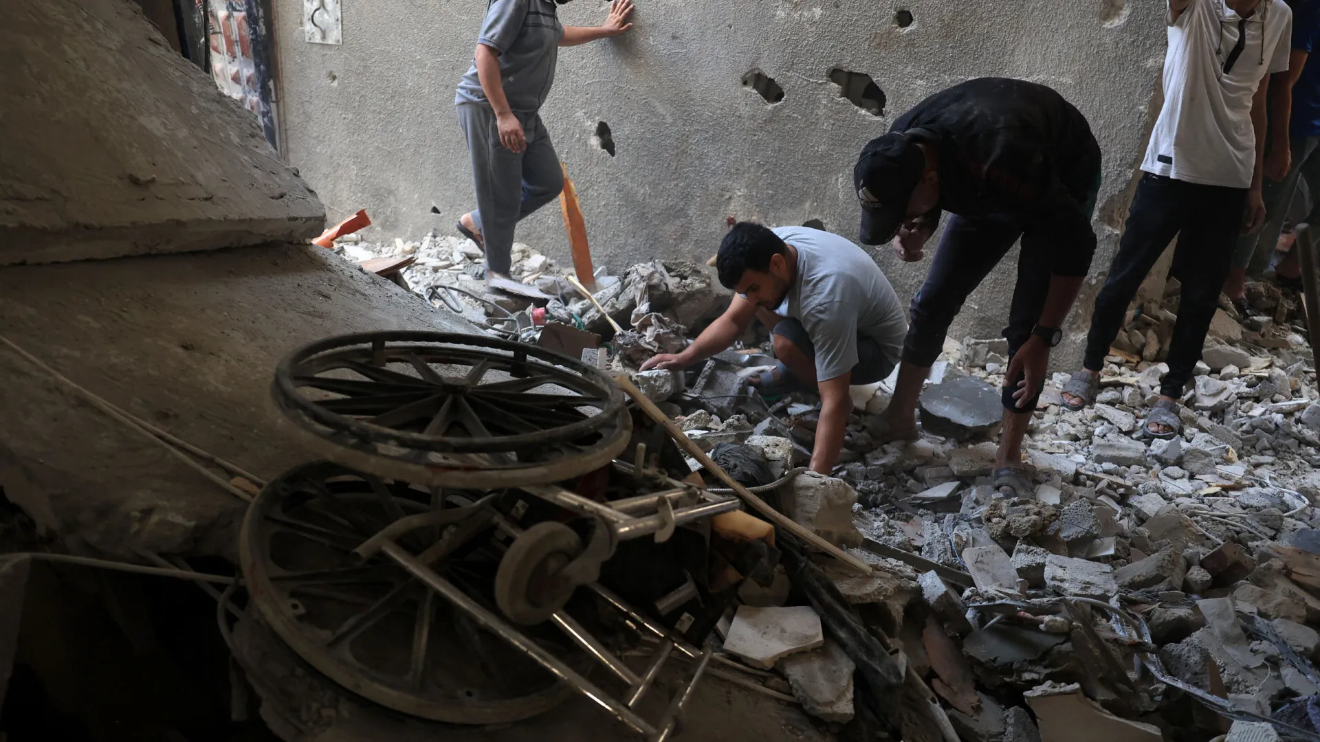 Israel explode único hospital contra o câncer da Faixa de Gaza - img
