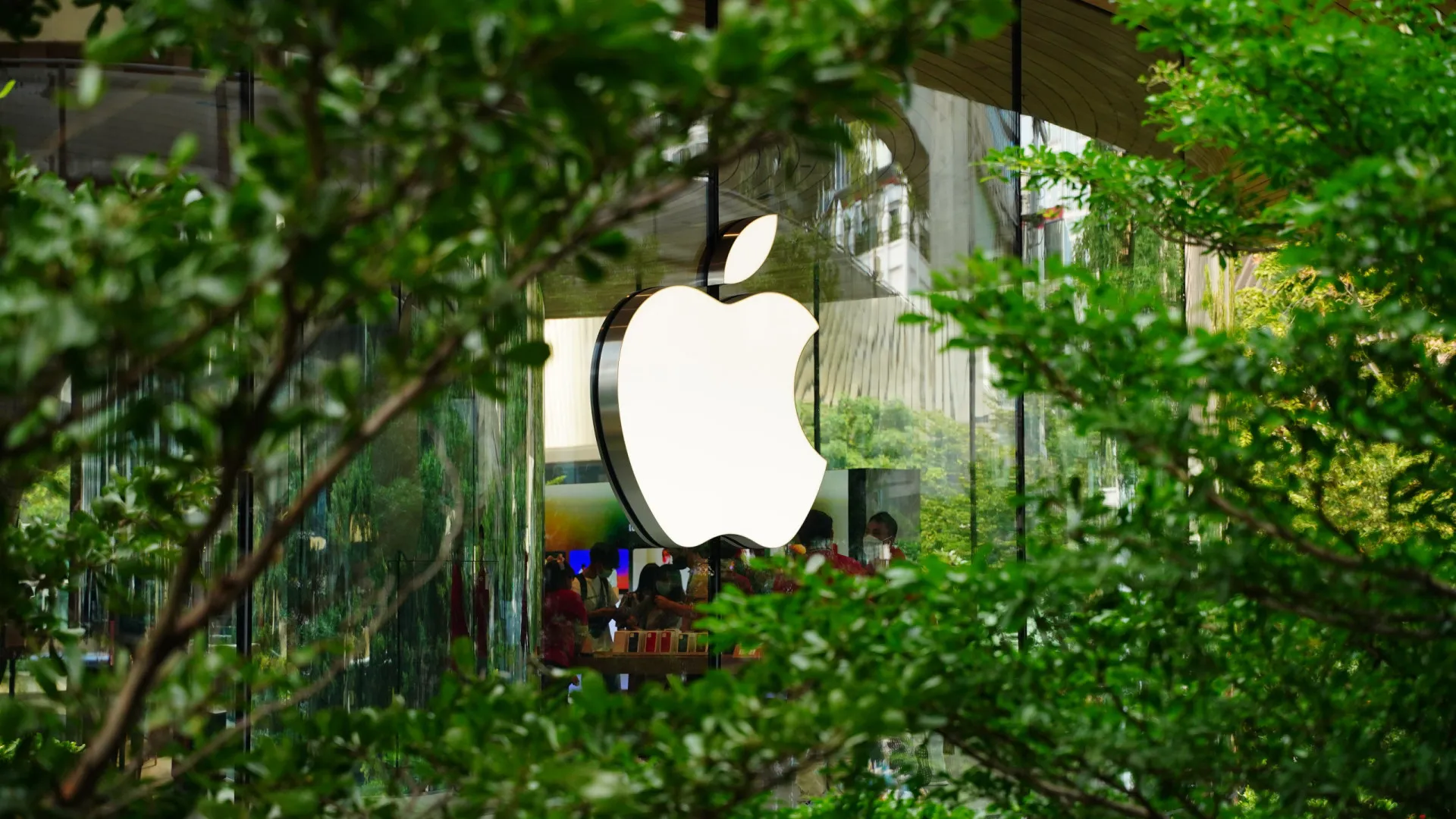 Justiça dá 90 dias para Apple liberar lojas alternativas no iOS no Brasil - img